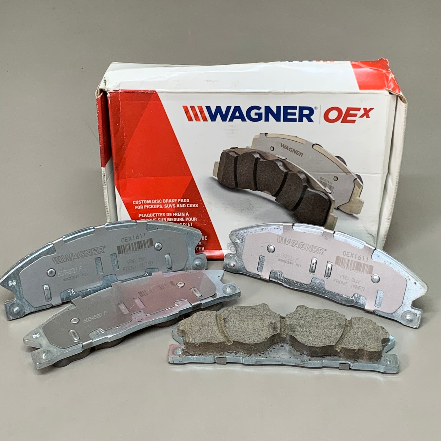 WAGNER OEx Premium Ceramic Disc Brake Pad Set 7" x 3" Grey OEX1611