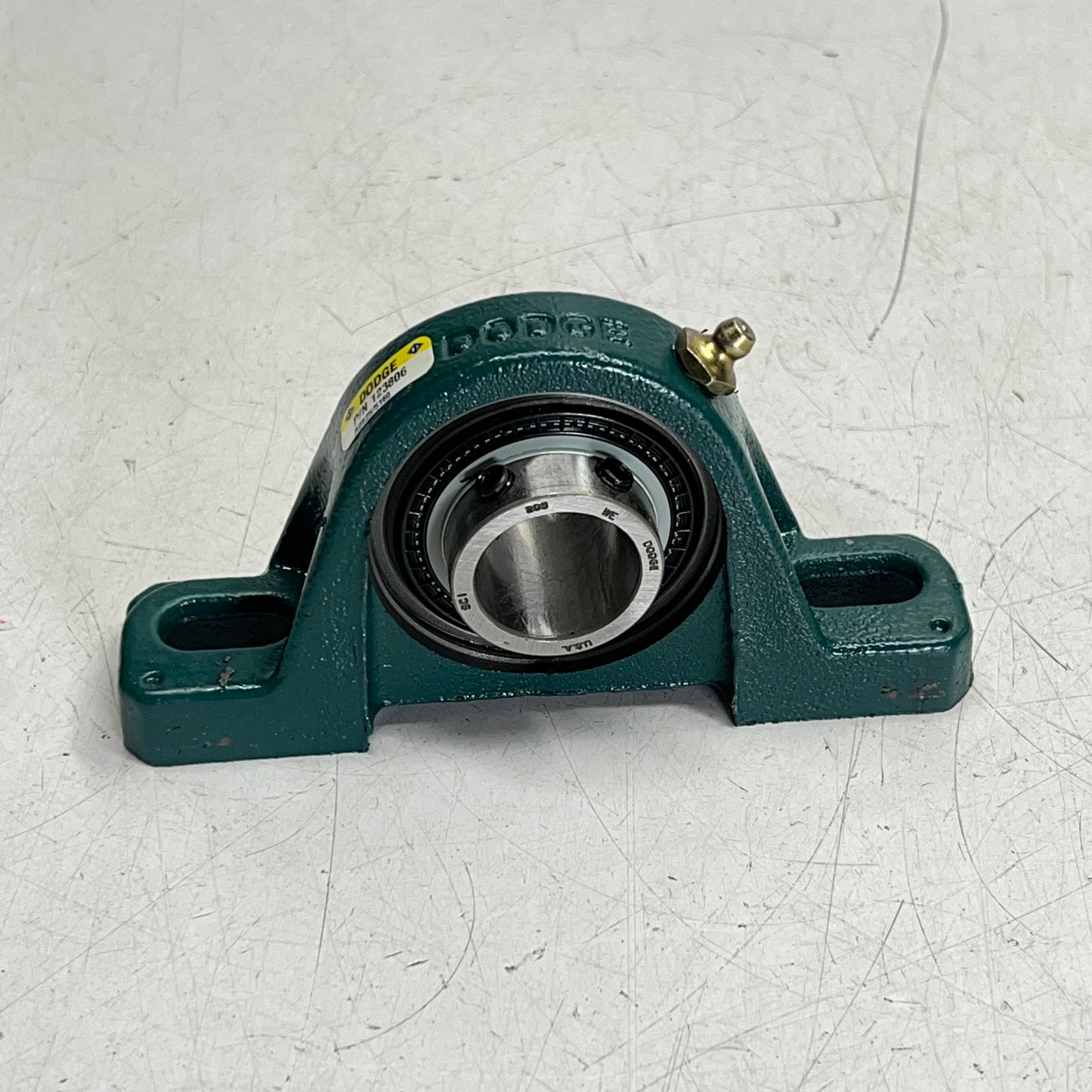 DODGE  Pillow Block Ball Bearing Unit Cast Iron 2 Bolt Base 1" Bore P2B-SC-100