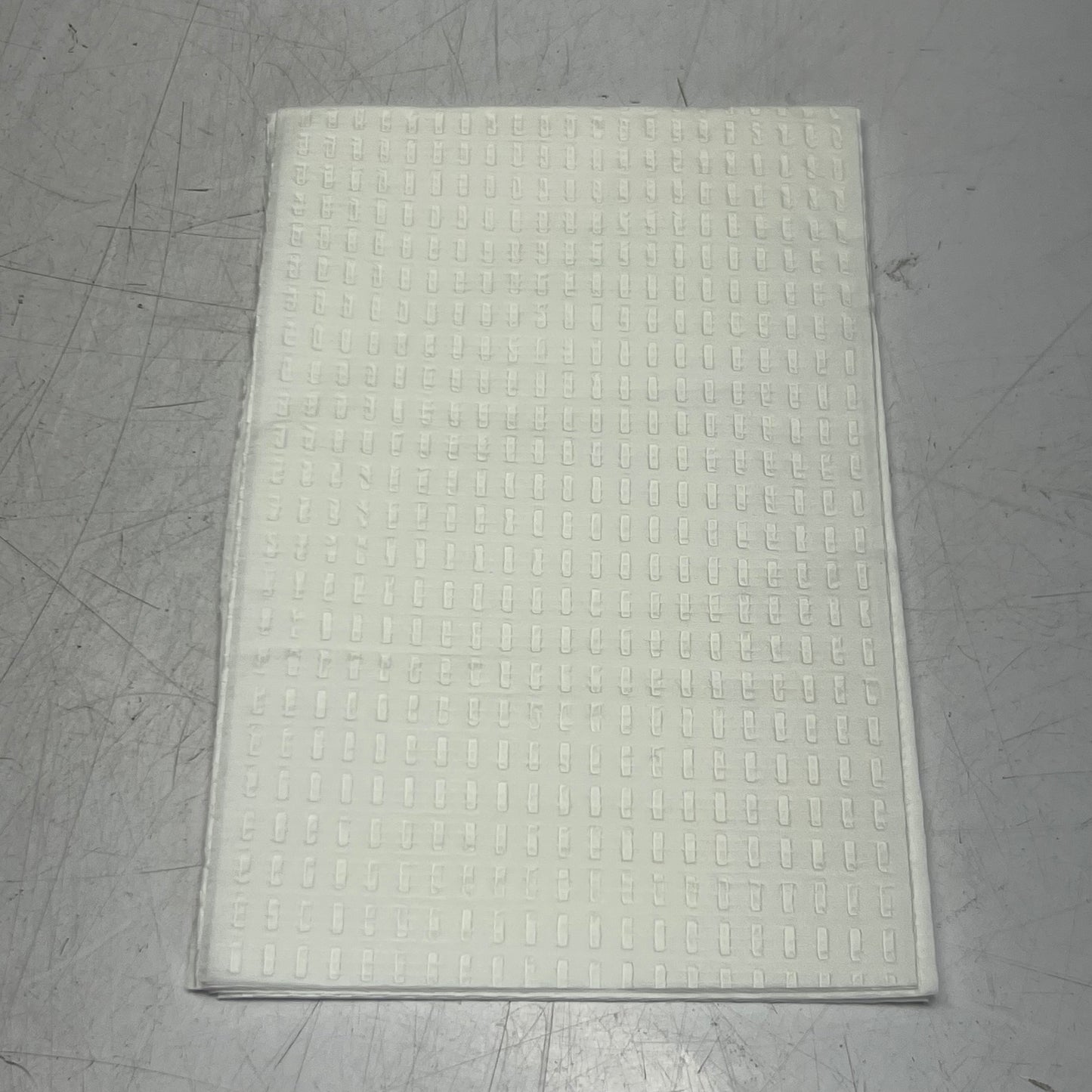 LAVEX (500 Each) 3-Ply Sanitary Bed Liners for Baby Changing Stations Sz 7"L x 4.5"W, White 5003CHANGLN