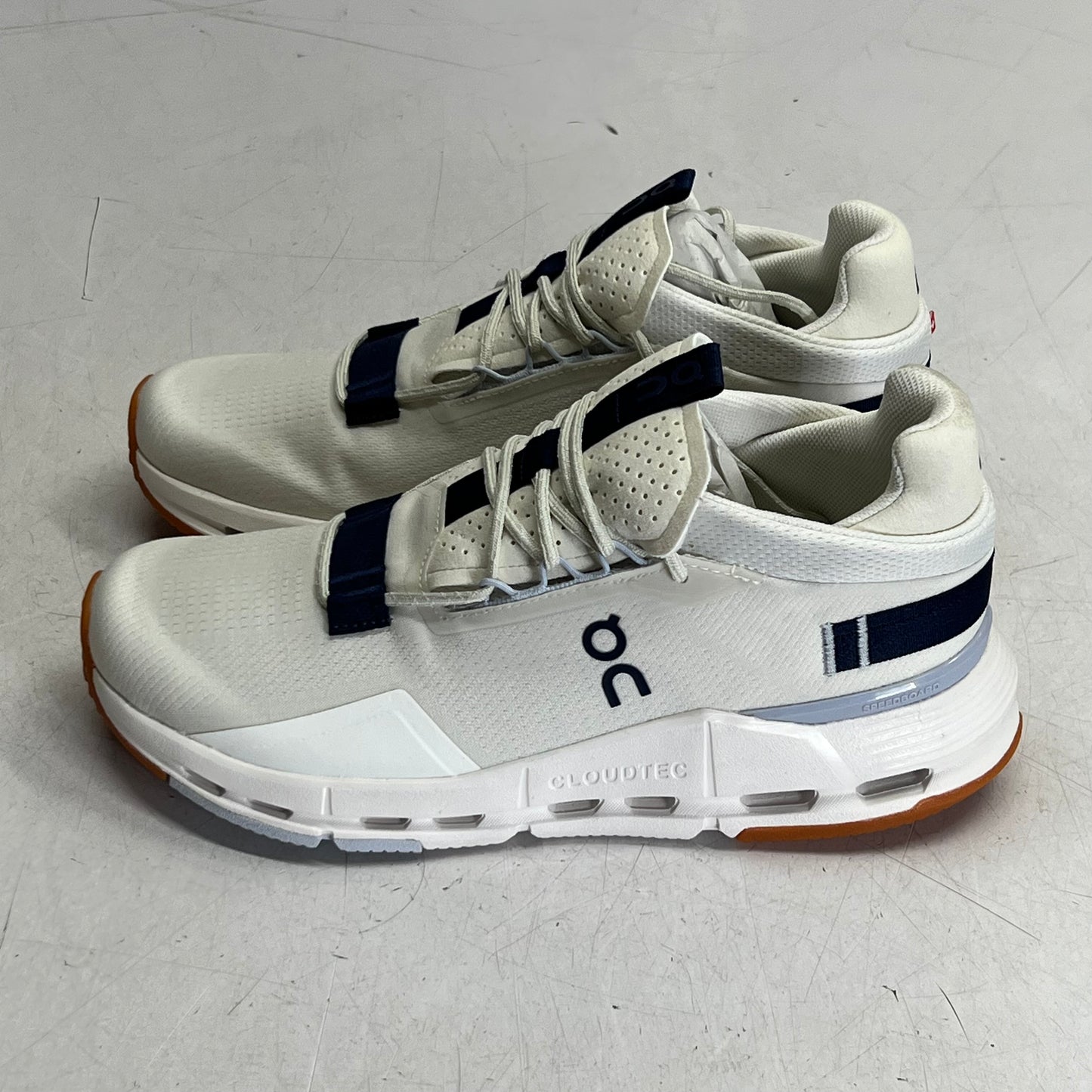 On Cloudnova 2 Casual Shoes Women's Sz 9 Ice/Zodiac