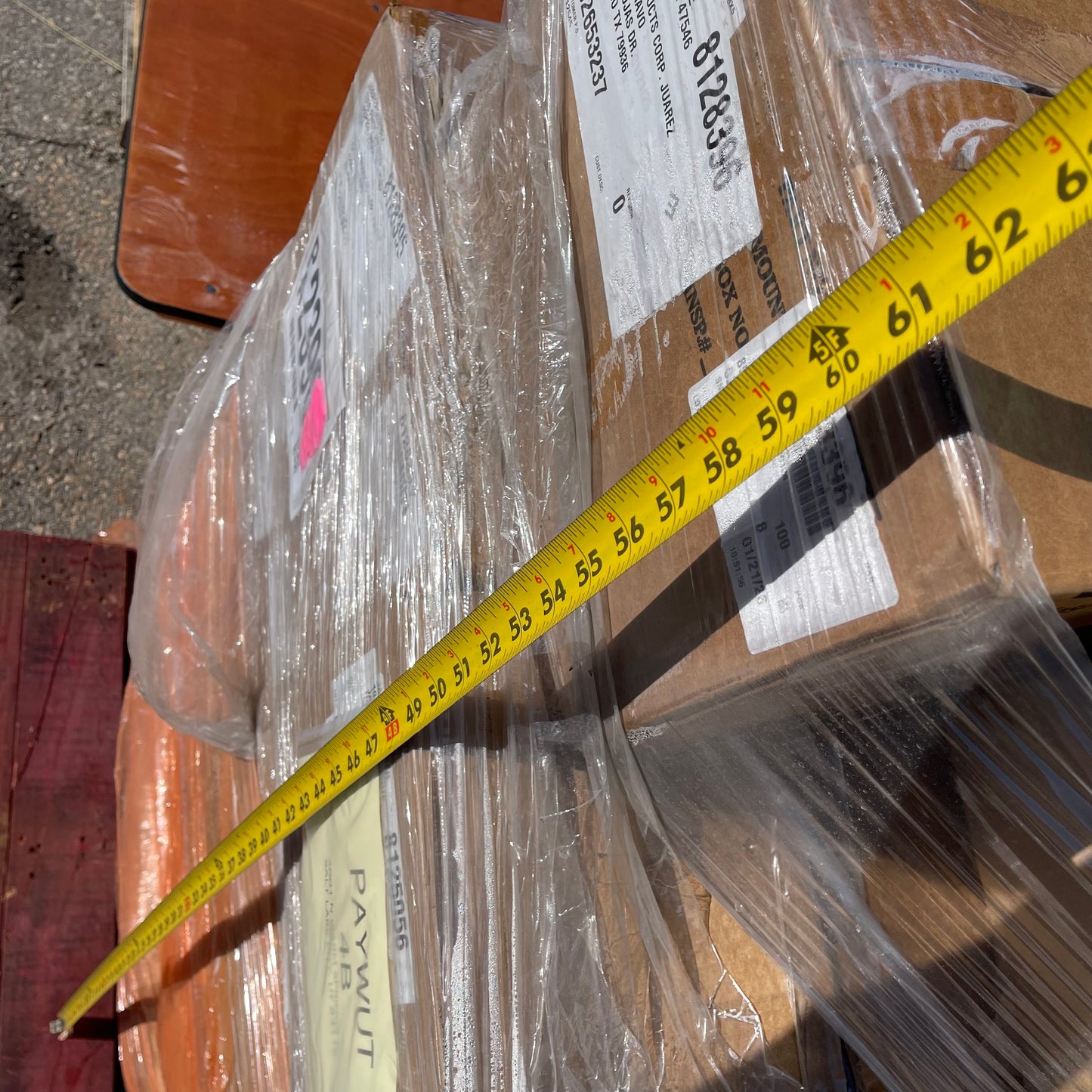 ZA@ Pallet of JASPER RUBBER Rectangle & Small Round Gaskets 7"x5.5" & 1"D 002653237 & 002719504 (AS-IS)