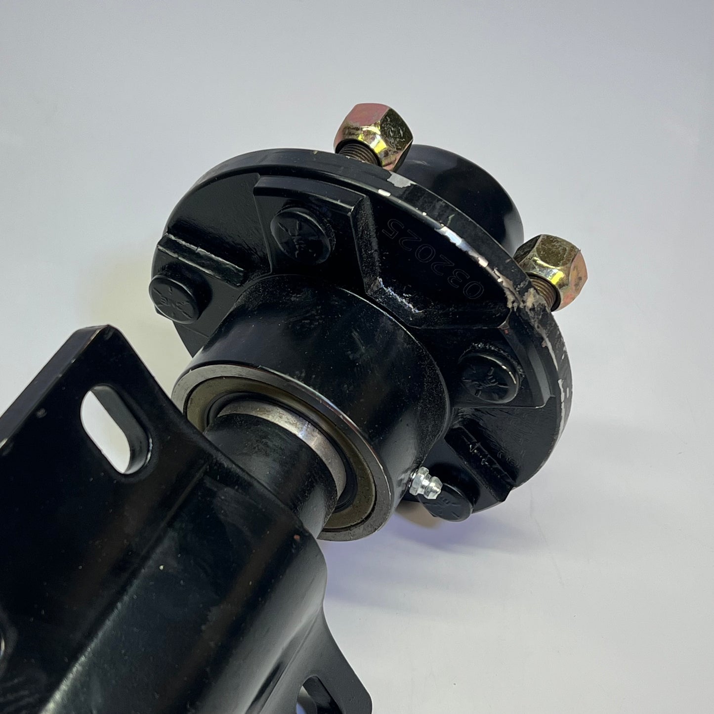 Rear Axle W/ Hubs For Clyde Models Aviation Ground Support 3303354 325060 032025