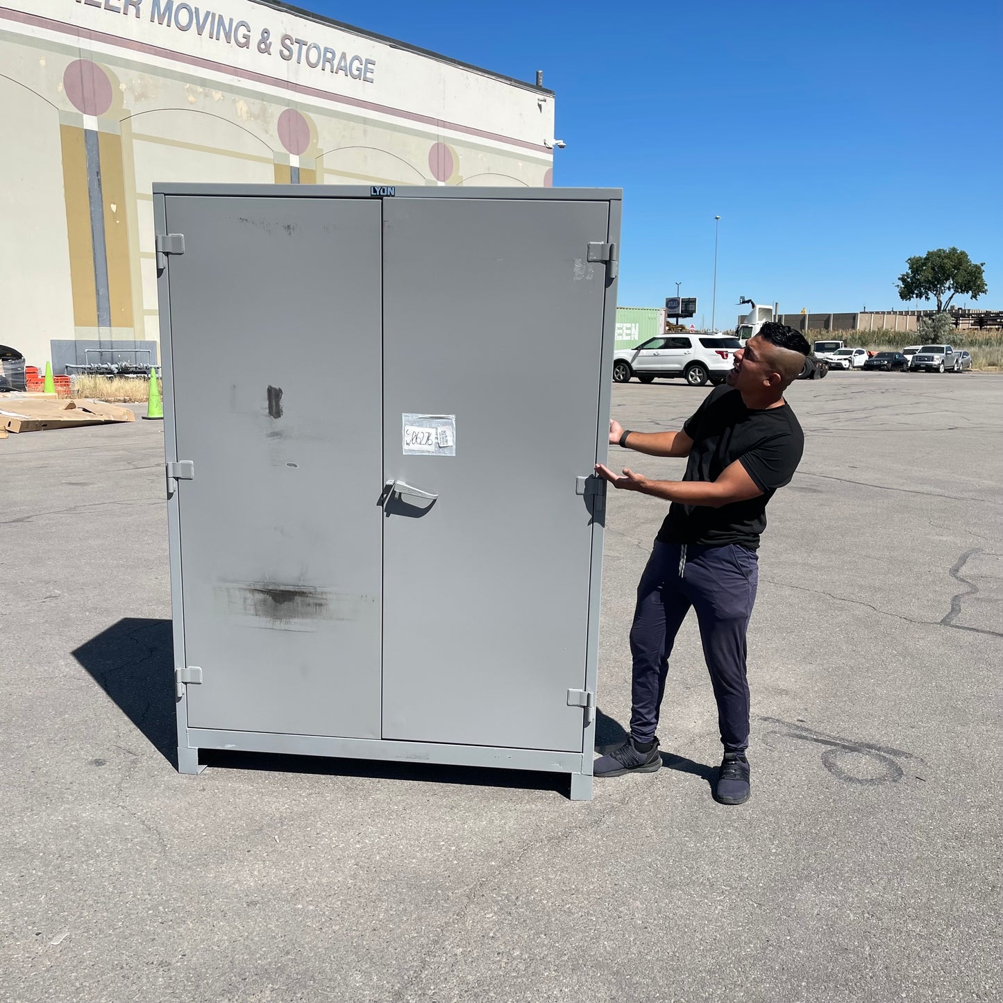 Z@ Pallet of LYON Heavy-duty Storage Cabinet 82”x60”x24” Dove Grey DD1149 (AS-IS)