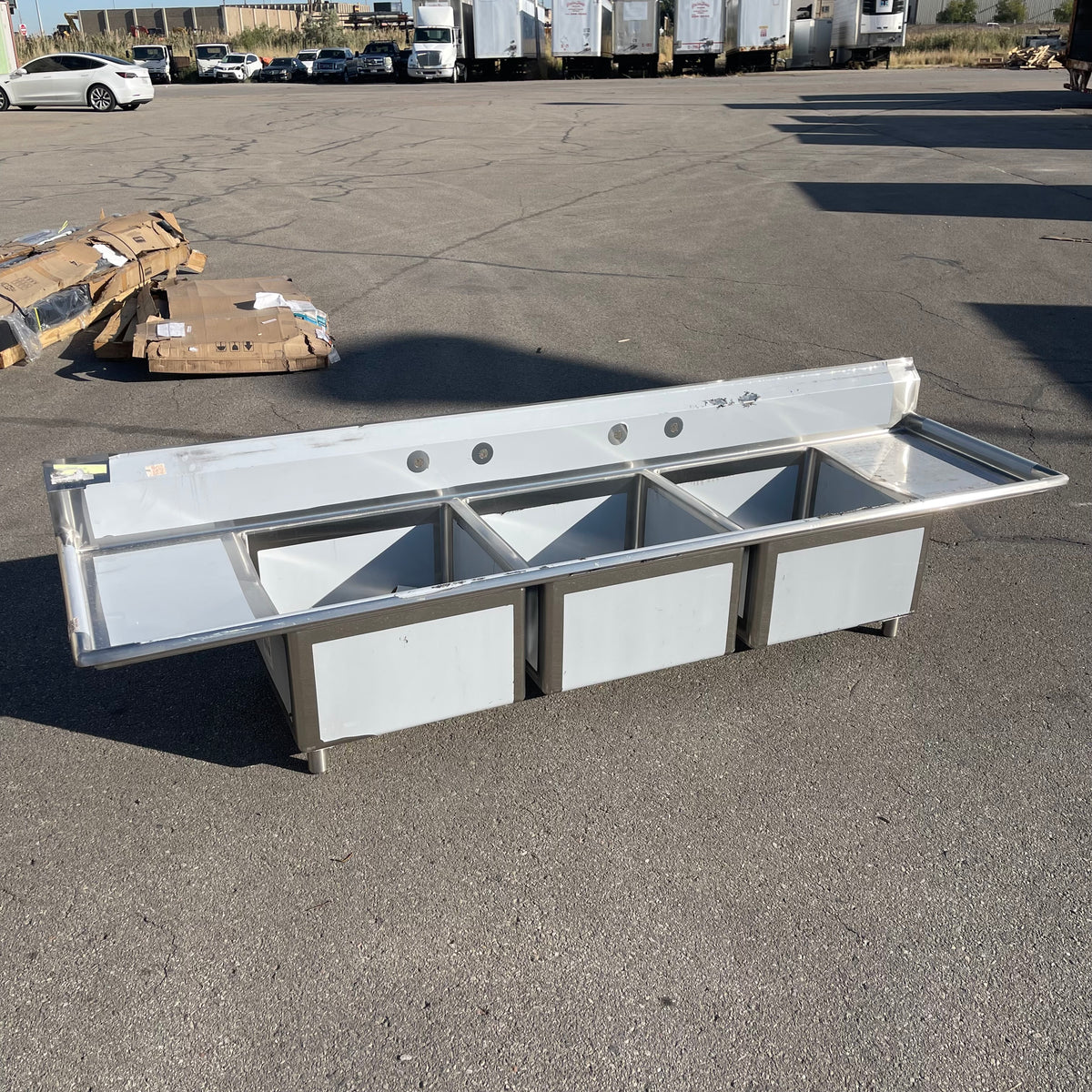 REGENCY 3-Compartment Sink 113” Stainless Steel 600S32424218 (AS-IS)