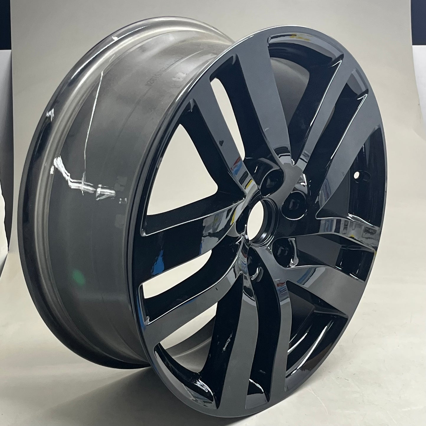 HONDA Honda 20-Inch Black Alloy Wheel for select pilots 17-19 08W20-TG7-103