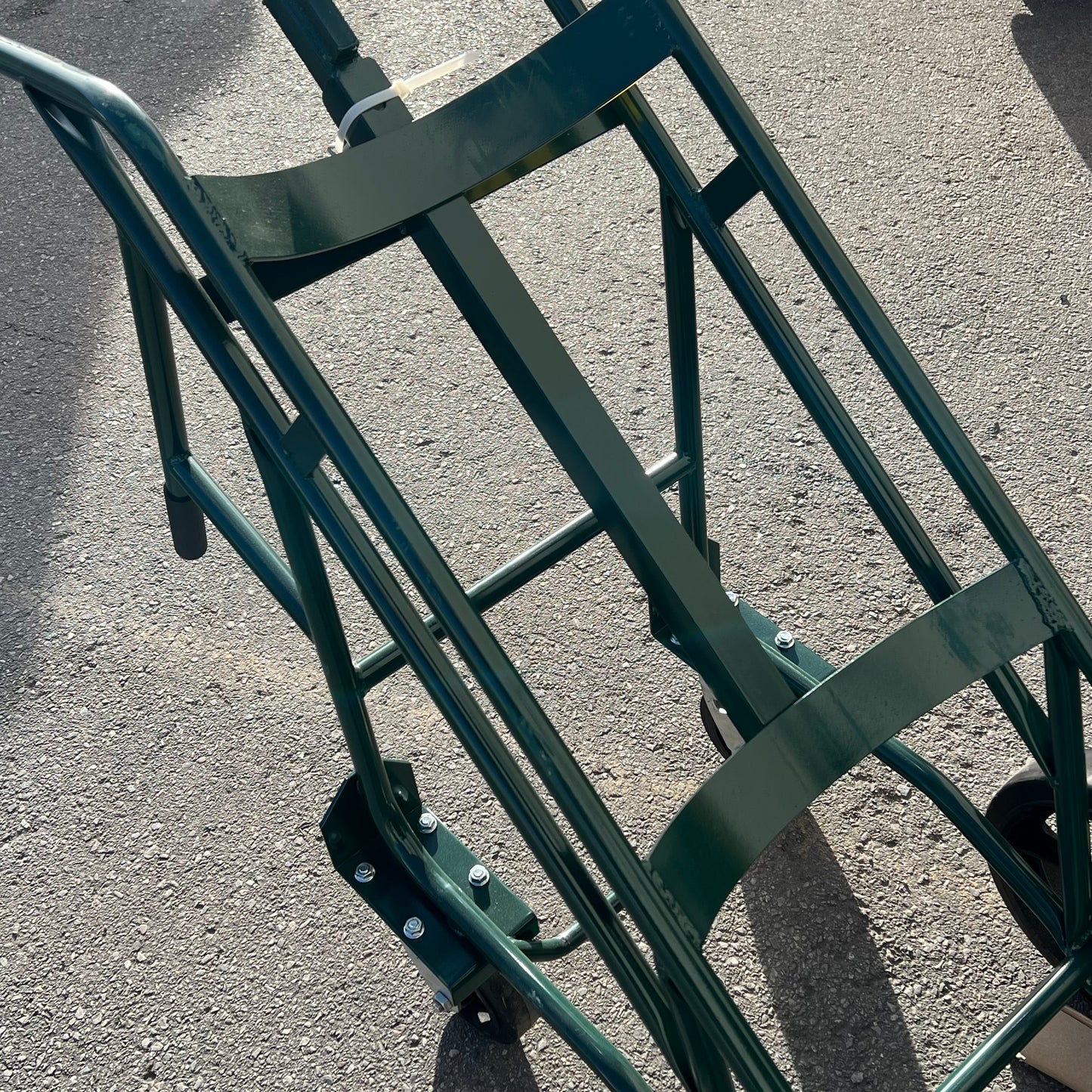 HARPER TRUCKS Series 650 Cylinder Truck Holds Up To 20" Dia Green 65050-51