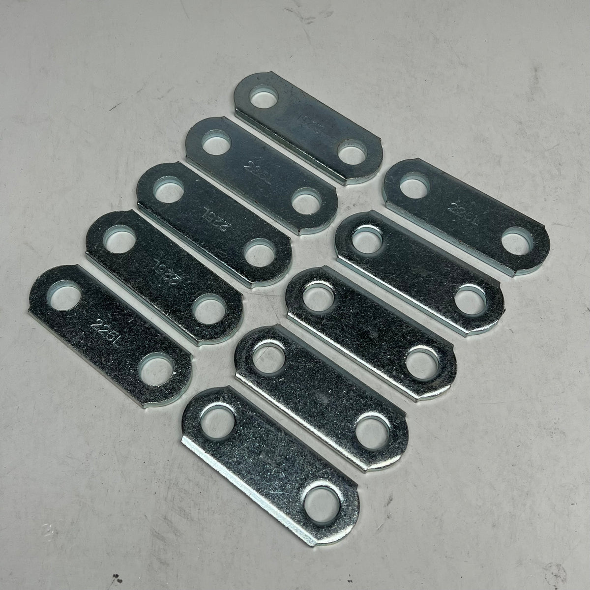 MAT (10 PACK) Shackle Strap 4-3/8″ 3-1/8″ Center To Center 4101-2CZ