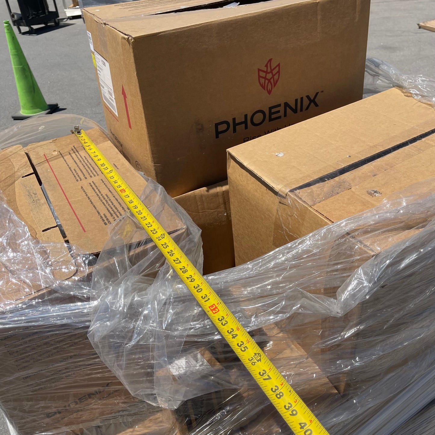 ZA@ Pallet of PHOENIX Safety Lids for Medicine Bottles White 045CRCSTPTA (New)(B)