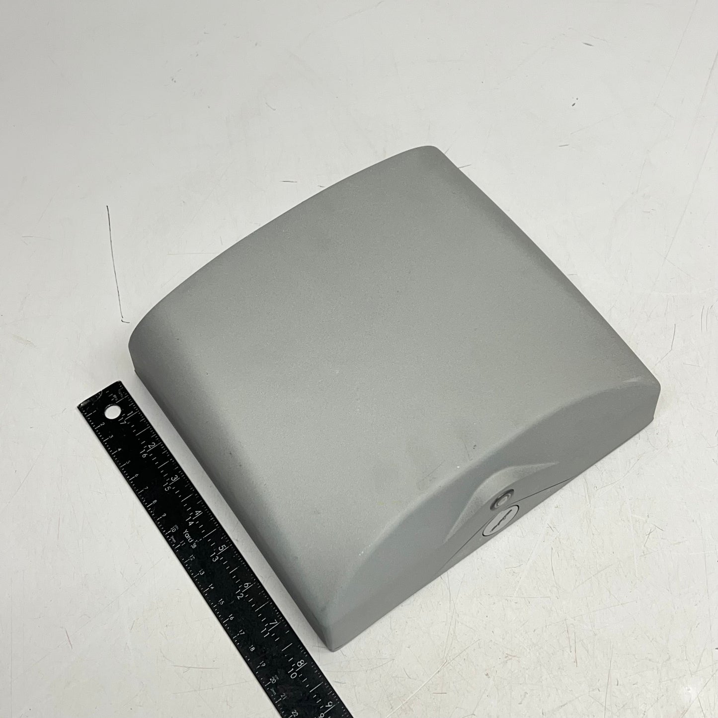 COOPER LIGHTING Sure-lites Led Emergency Light & Luminaire SELDWA50PS (Pre-Owned)