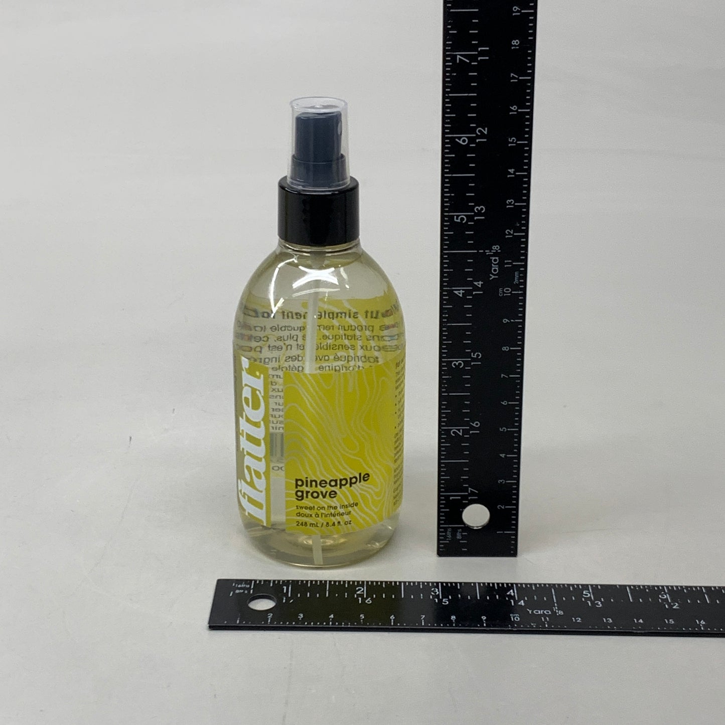 FLATTER (2 PACK) Pineapple Grove Smoothing Fabric Spray 8.4 fl oz R-F08P