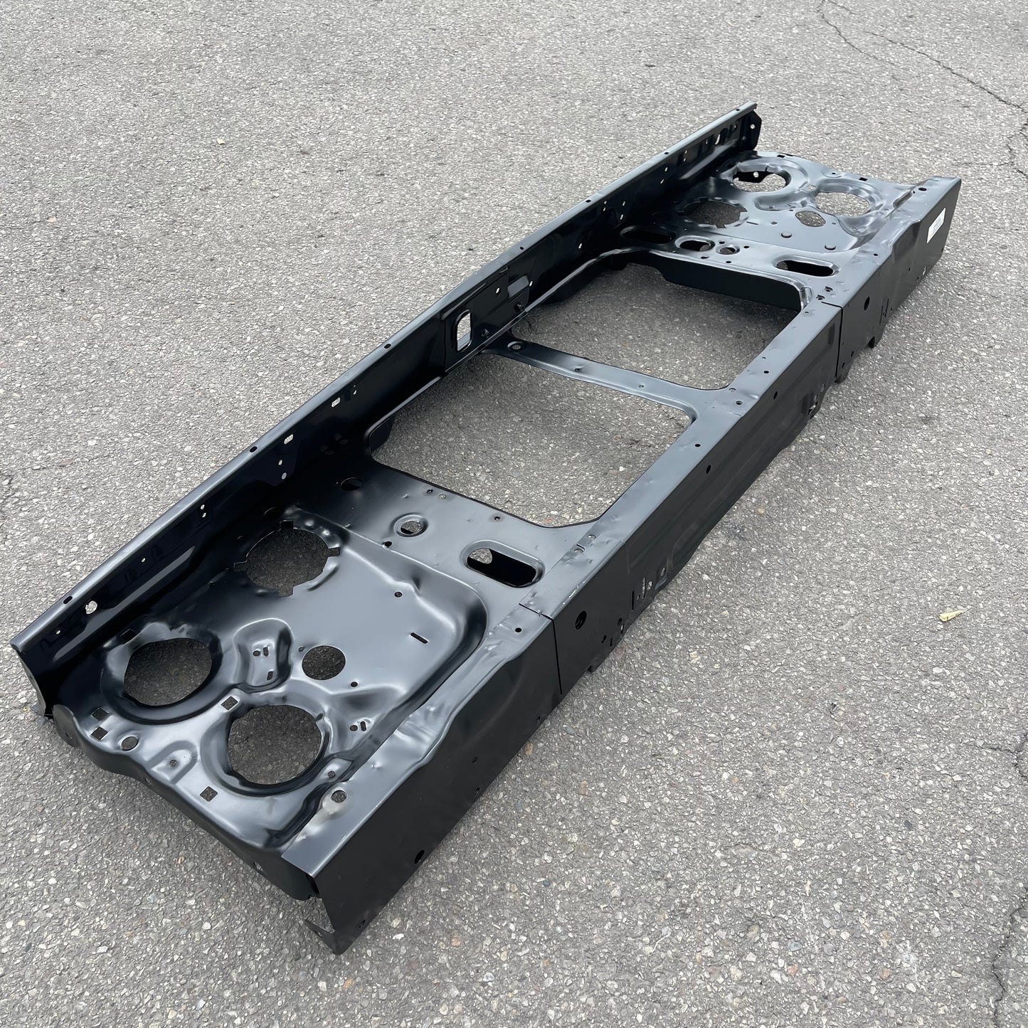 ZA@ LMC TRUCK Radiator Support Panel for Chevrolet Truck 1981-1986, Black CV9100090-0000 (AS-IS)