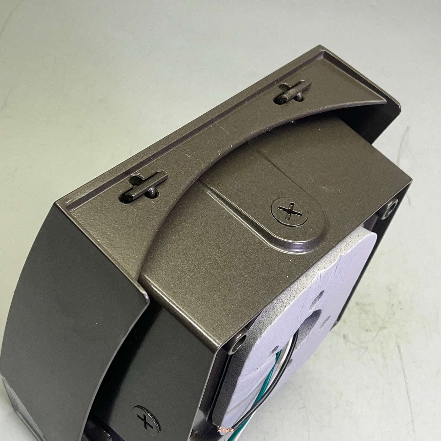 COOPER LIGHTING  Cross Tour Maxx LED Wall Pack 58W Carbon Bronze XTOR6BRL