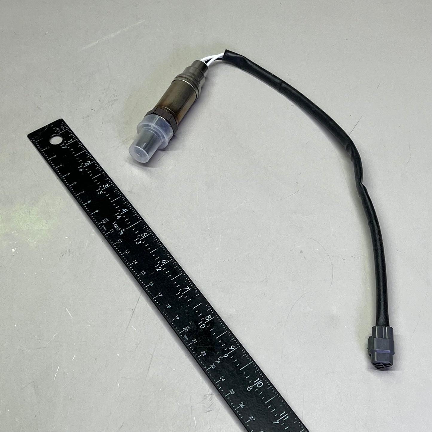 BOSCH Premium OE Quality Oxygen Sensor Flange Mount Stainless Steel 13702