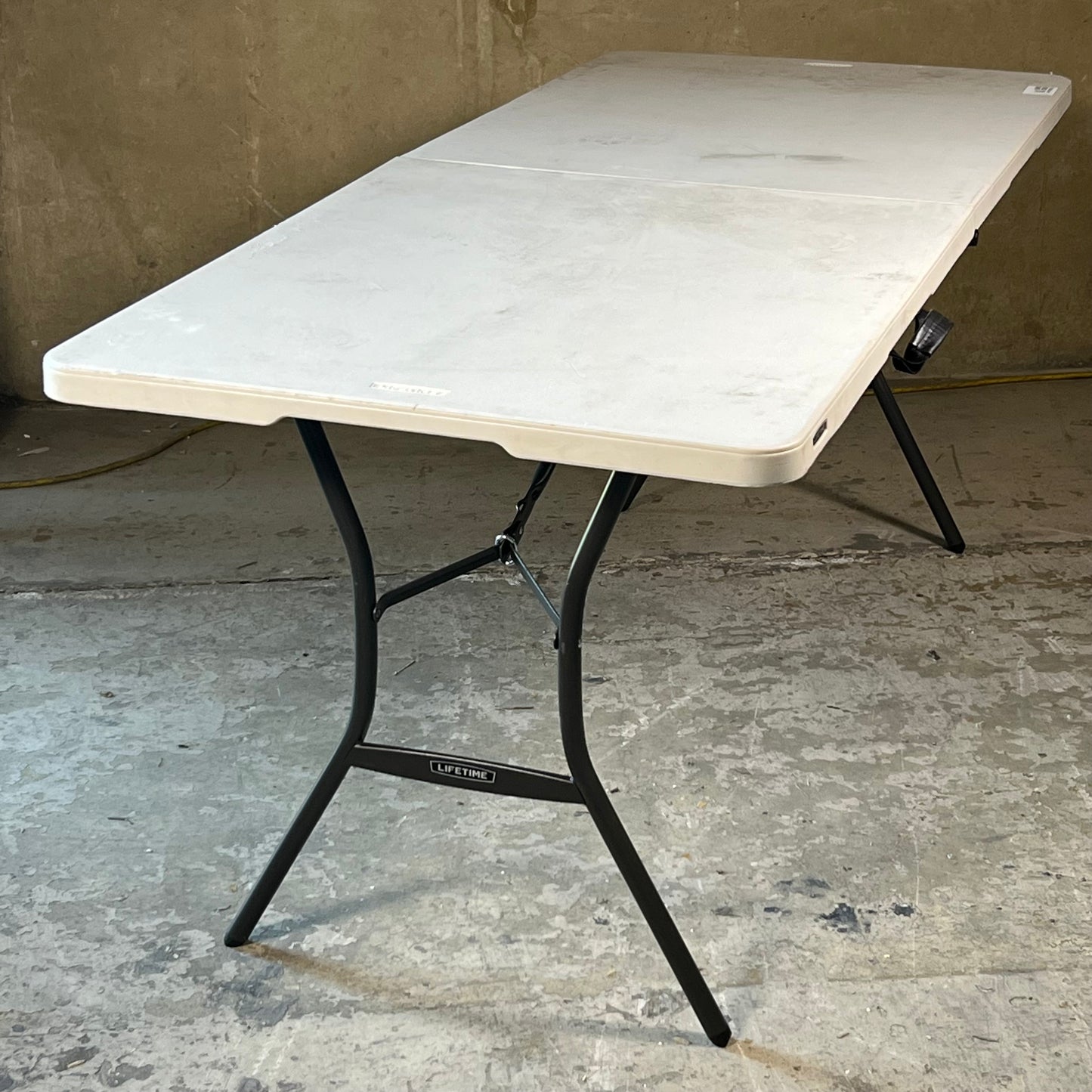 ZA@ LIFETIME 6 Feet Foldable Table with Built in Handle & Steel Legs (Minor Damage)