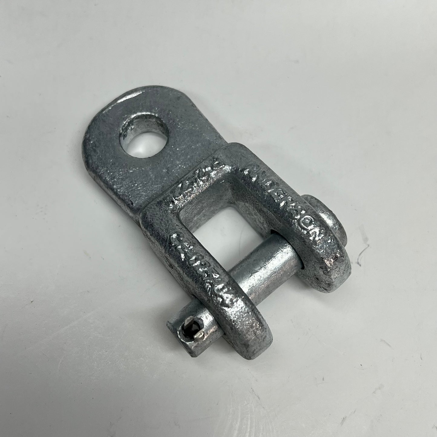 HUBBELL Clevis Eye Ductile Iron 20000 Lb Strength Rating Rotated 90-deg CE02504