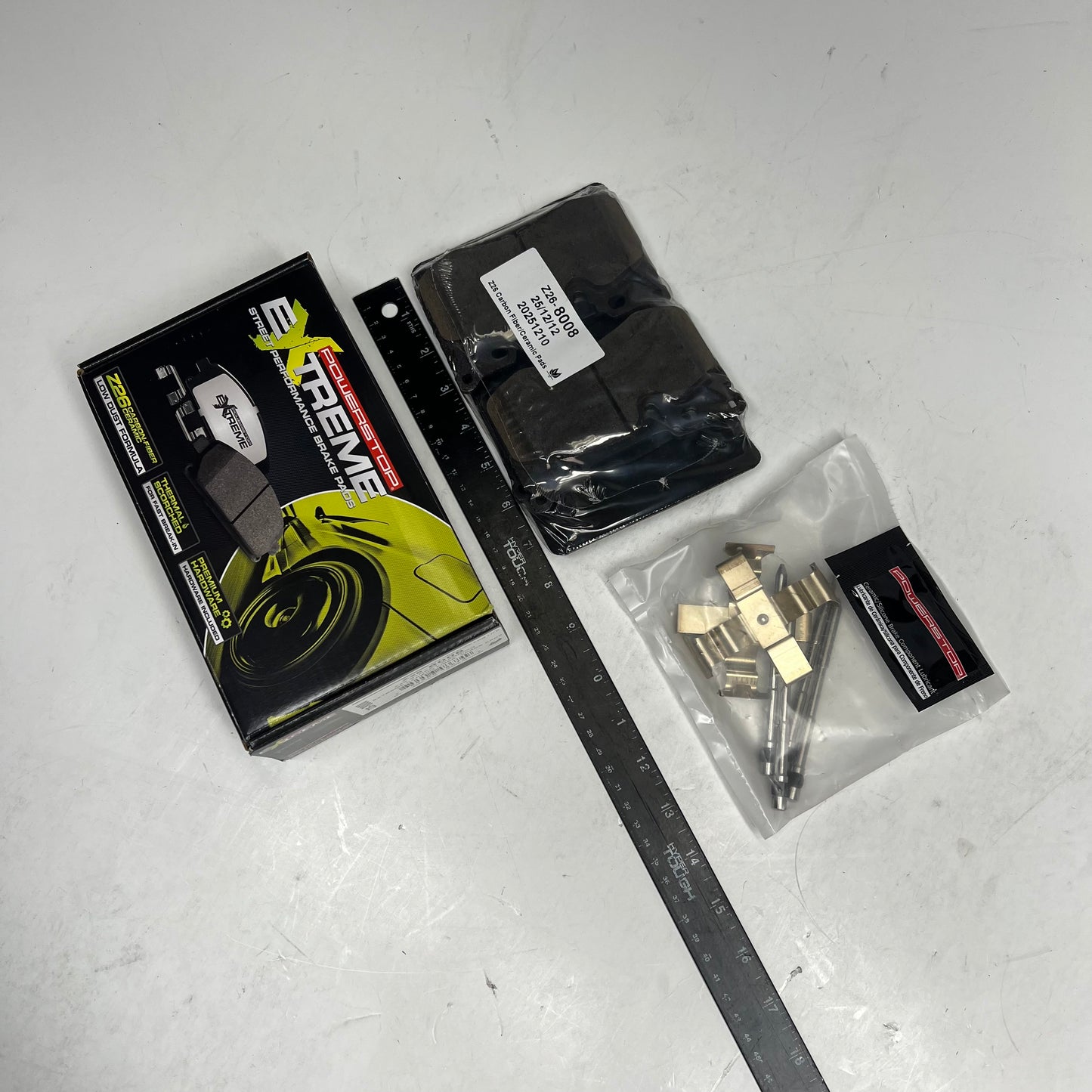 POWER STOP Street Performance Carbon Fiber Ceramic Brake Pads Z26-8008