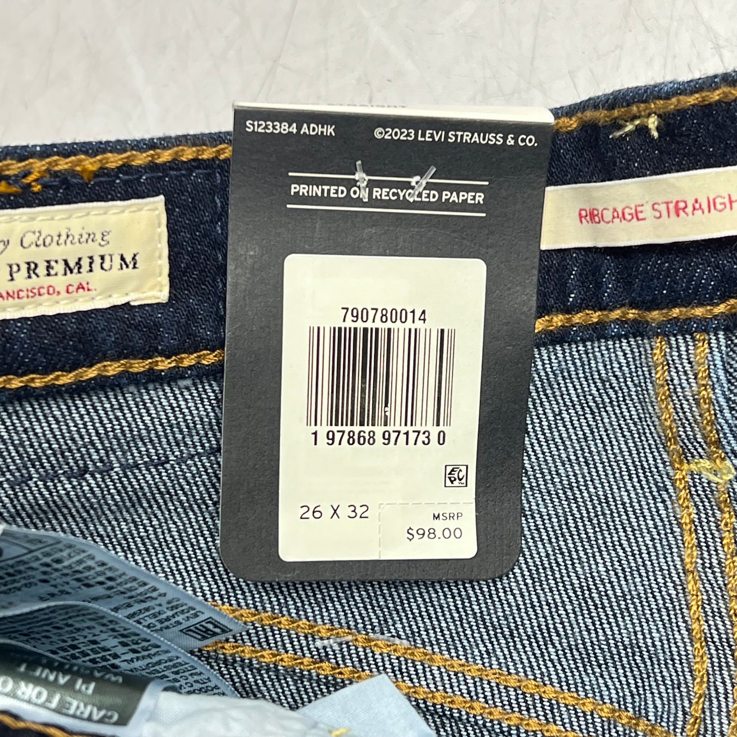 LEVIS Ribcage Straight Leg Denim Pants  Women's Sz 26x32 Small Course 79078-0014