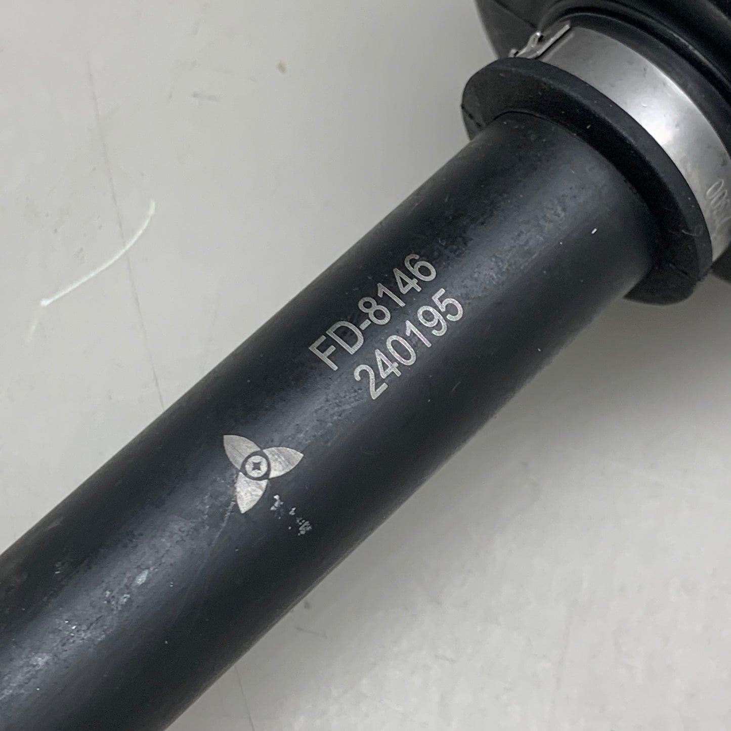 NAPA CV Drive Axle Grooved 28 Spline 20.61" for Ford/Lincoln/Mercury 94-9196