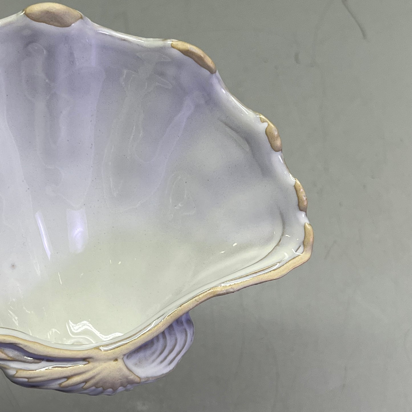 CREATIVE CO-OP (3 PACK) Reactive Crackle Glaze Stoneware Shell Plate White 8635