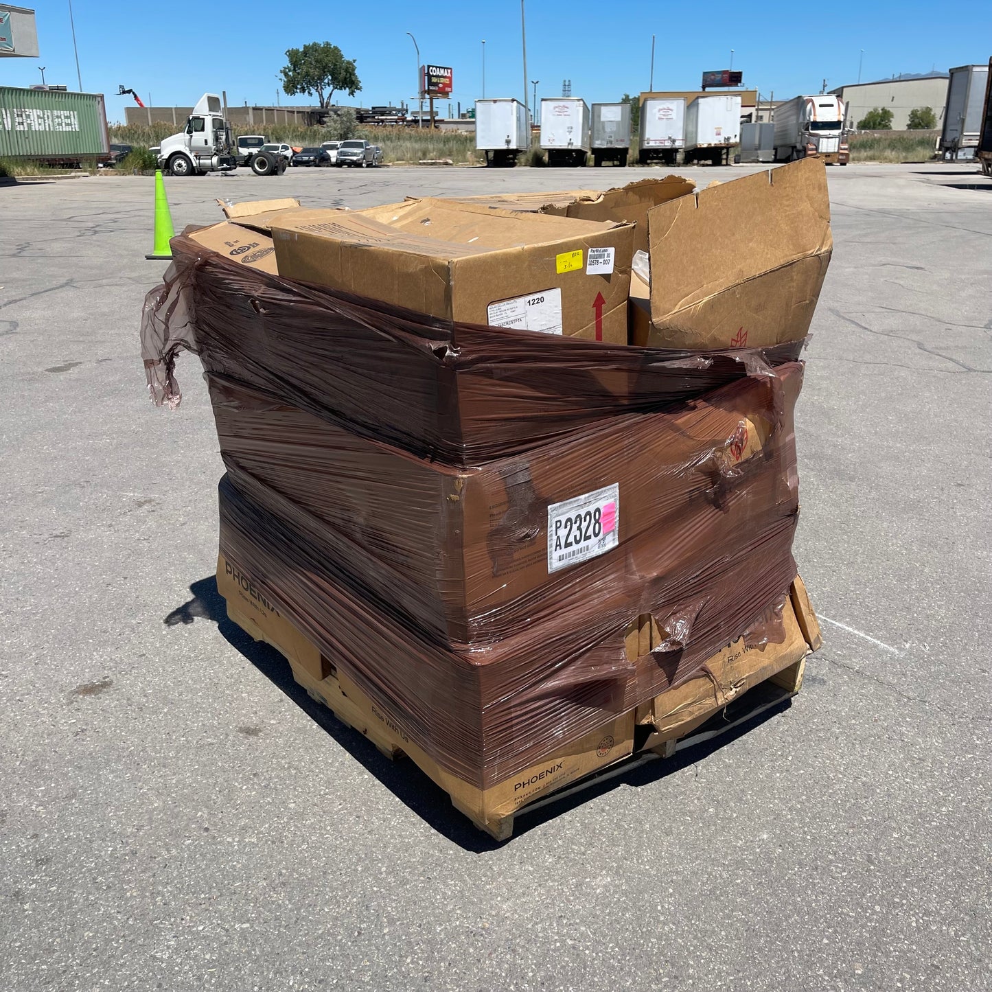 ZA@ Pallet of PHOENIX Safety Lids for Medicine Bottles White 045CRCSTPTA (New)(A)