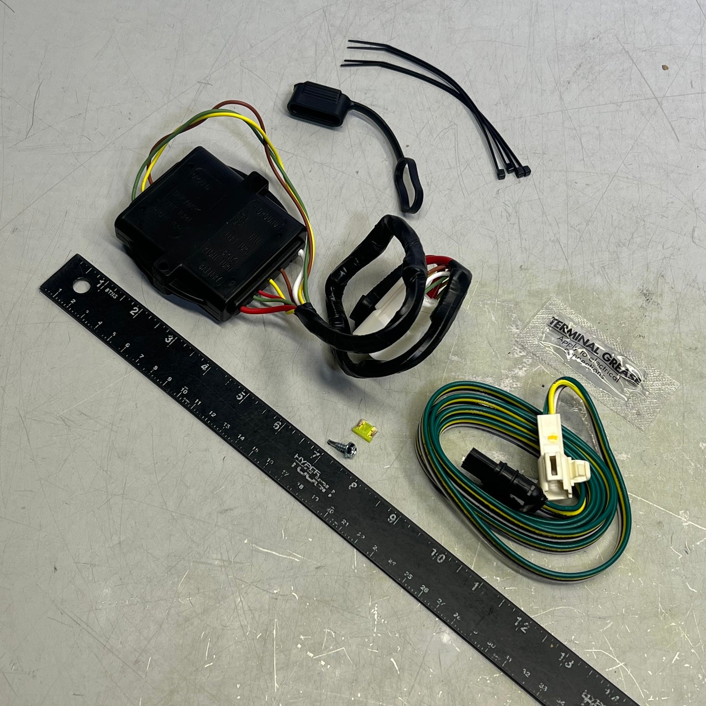 HOPKINS Towing Solutions Trailer Wiring Harness 4 Flat Kit 41845