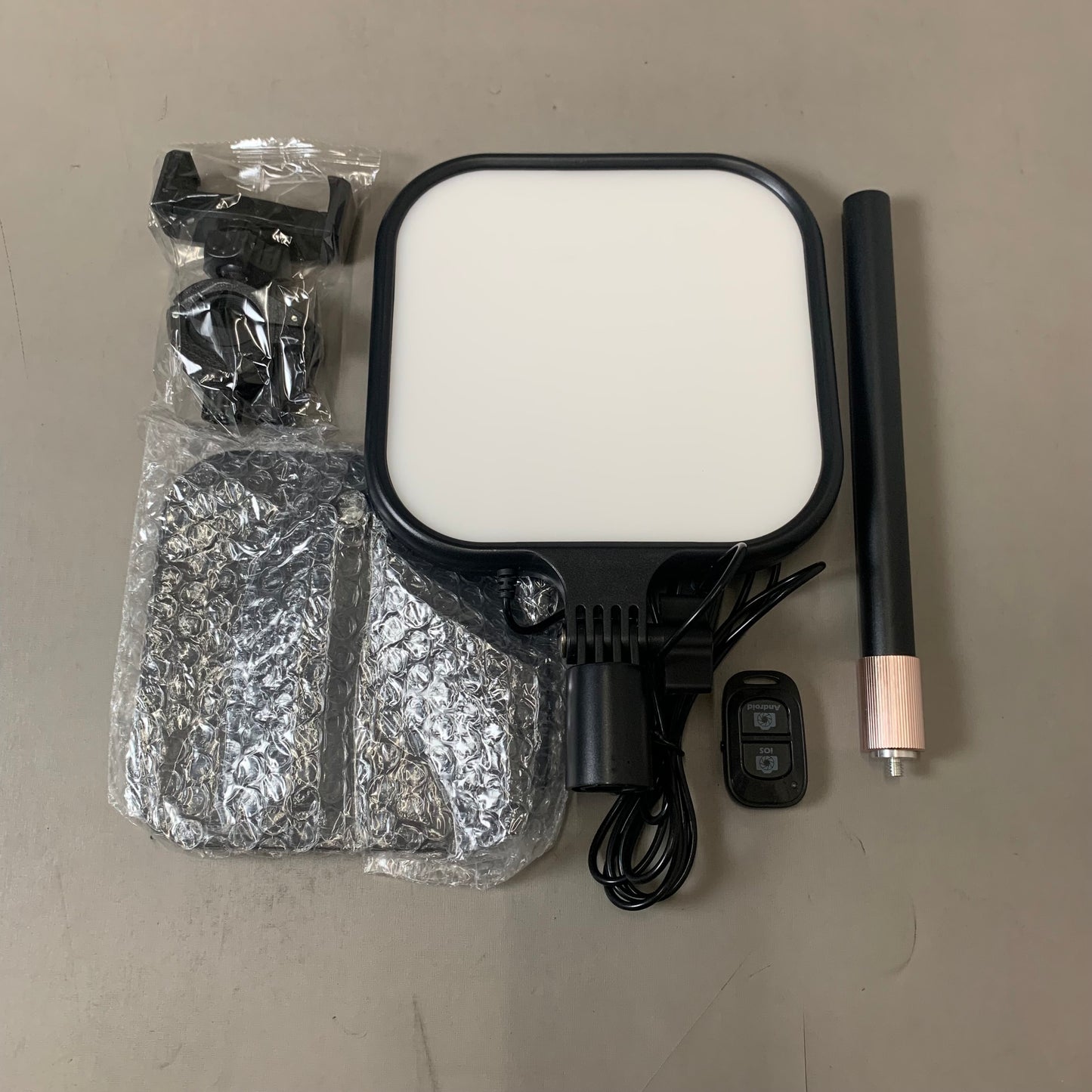 UBEESIZE Lighting Phone Tripod, Portable & Flexible w/ Wireless Remote 8" TBC001