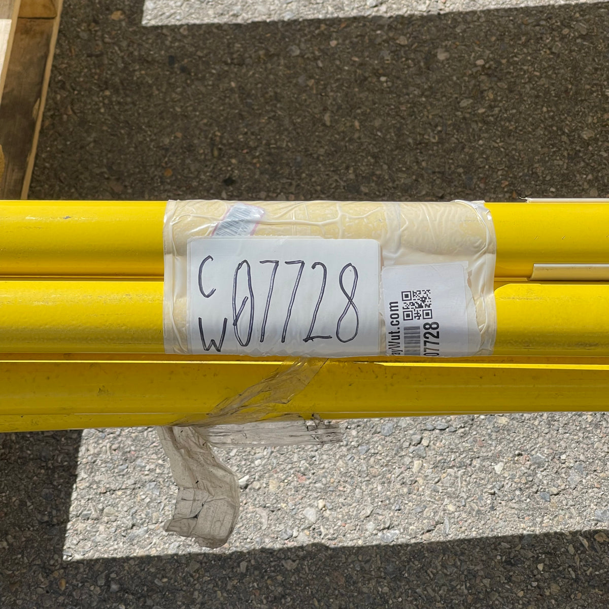 GARLOCK Yellow Steel Gates 91"x 41"
