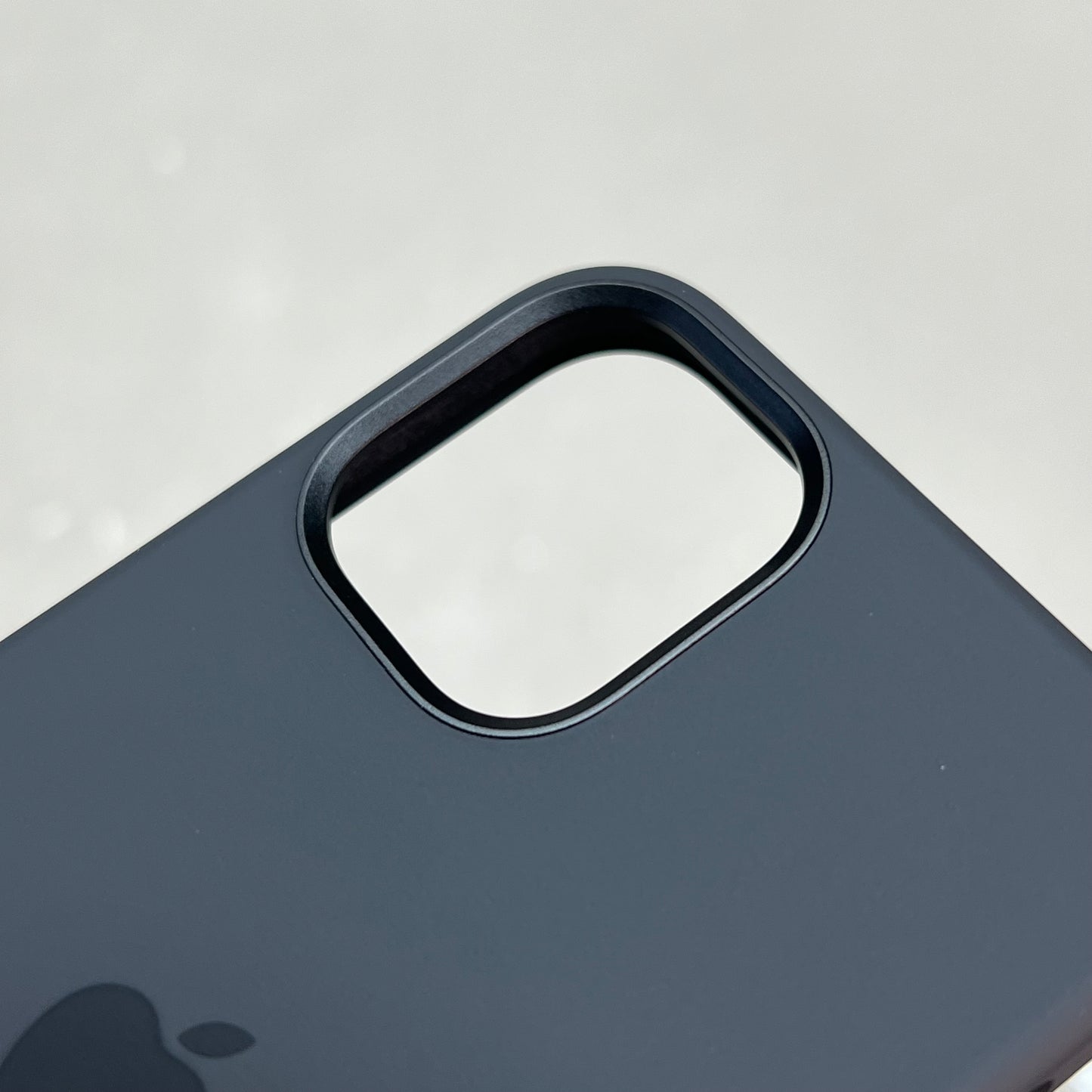 APPLE iPhone 12 Mini Silicone Case W/ MagSafe Black MHKX32M/A (Return)