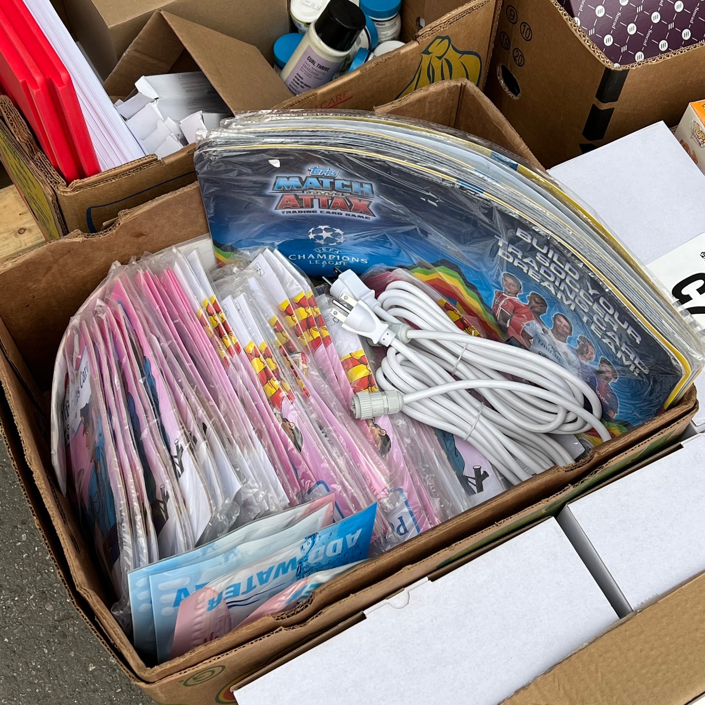 ZA@ Pallet of MIXED Children's, Books, Card Holders, Headbands, File Folders & More! (AS-IS)