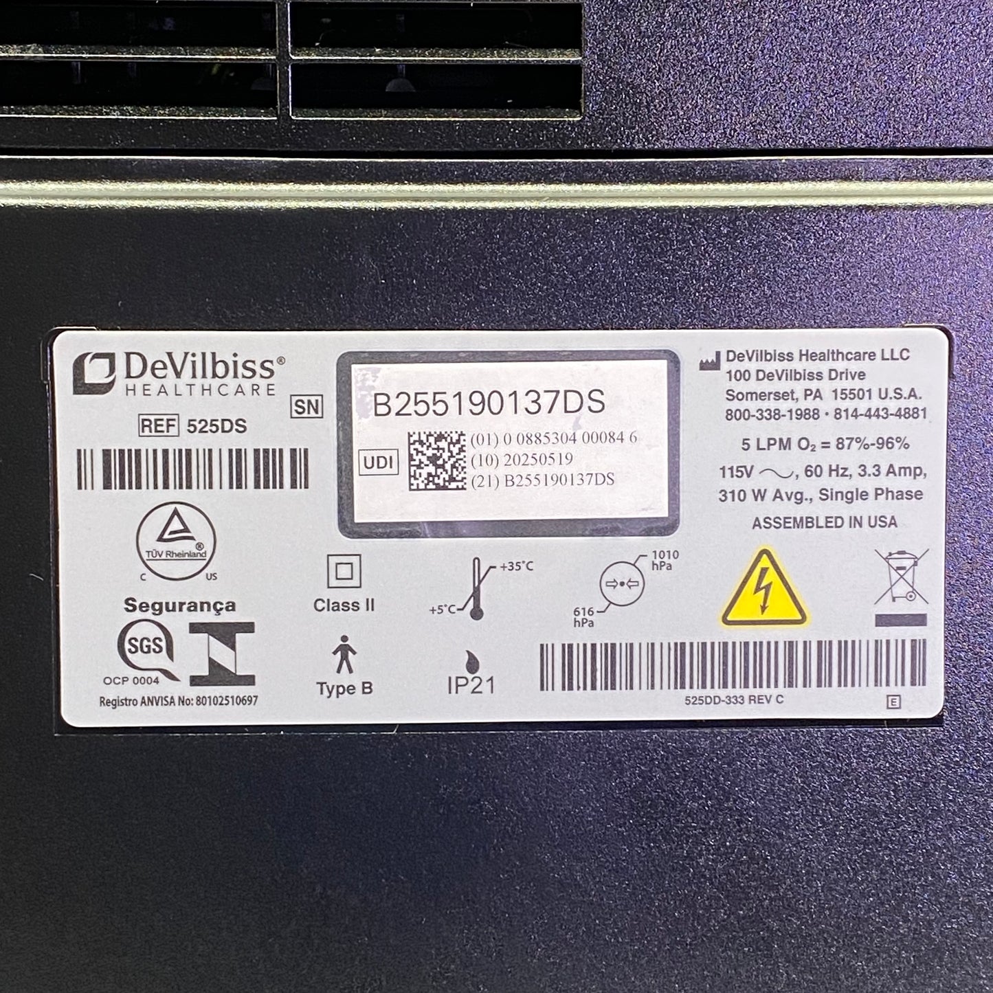 DEVILBISS HEALTHCARE 5 Liter Oxygen Concentrator 24.5" x 13.5" x 12" Black 525DS