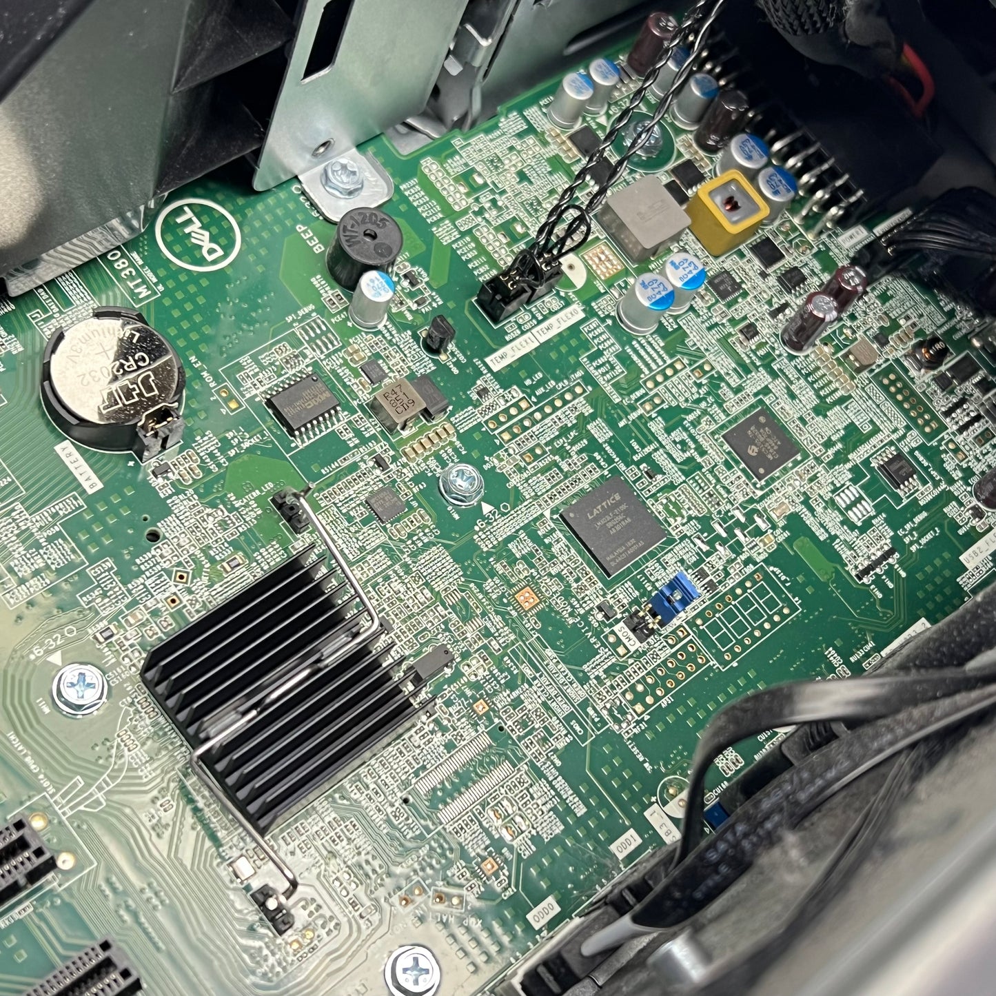 ZA@ DELL Hi Performance Single Socket Workstation W/ Built in Ai Platform Black 5820 (Used)