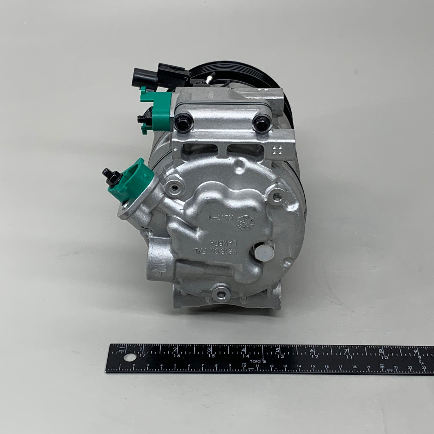 DENSO A/C Compressor With Clutch Silver/Black/Green 27722 471-6042