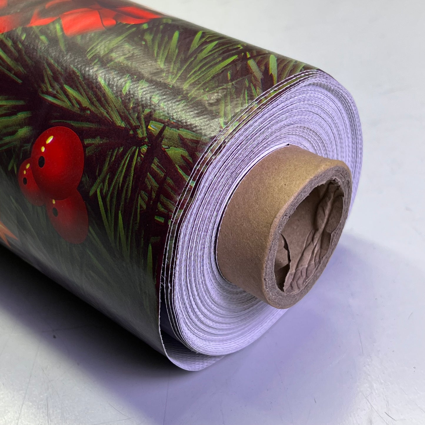 Christmas Poinsettia/Ornaments Pattern Vinyl Table Cloth 20 Yds/60' Red/Green