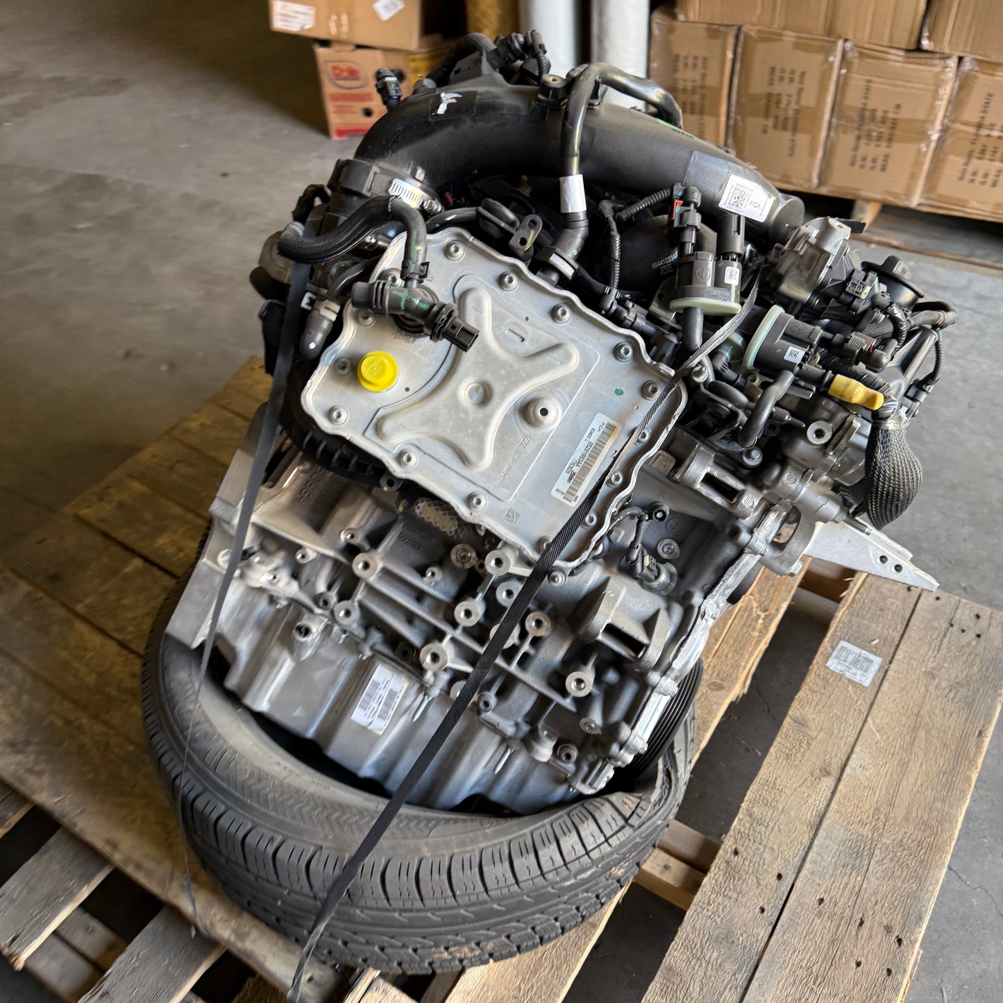 ZA@ MOPAR (Some Damage, but Never Used) Jeep Wrangler Engine (Electric / Gas?) 2020-23 04893726CB 2.0L L4 (AS-IS)