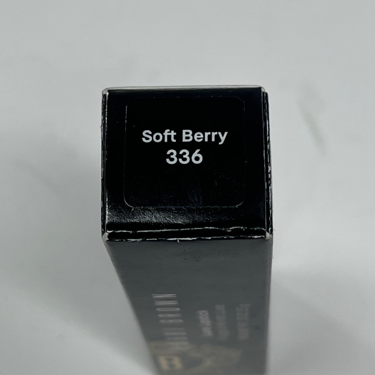 BOBBIE BROWN  Luxe Lipstick Hydrating & Long Wearing 12oz Soft Berry