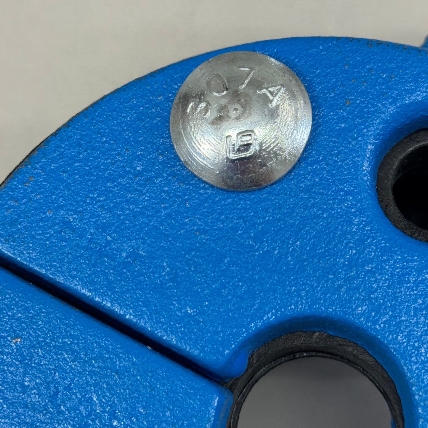 CAMPBELL  Cast Iron Well Cap/ Well Seal  6"x1-1/4" Blue SH6X1 1/4