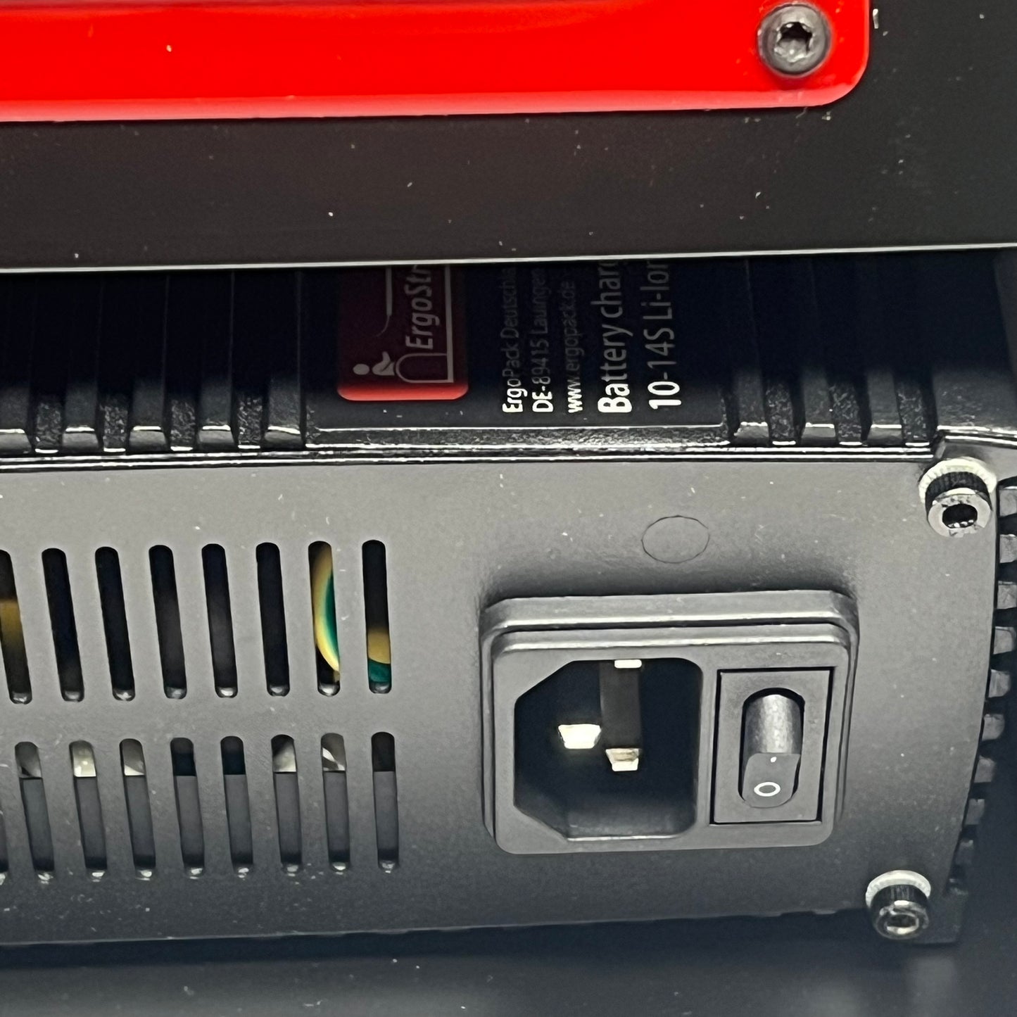 ERGOSTRAP 115V UL Li-Ion Akku (Lithium-ion) Battery Charger Black/Red 24000771