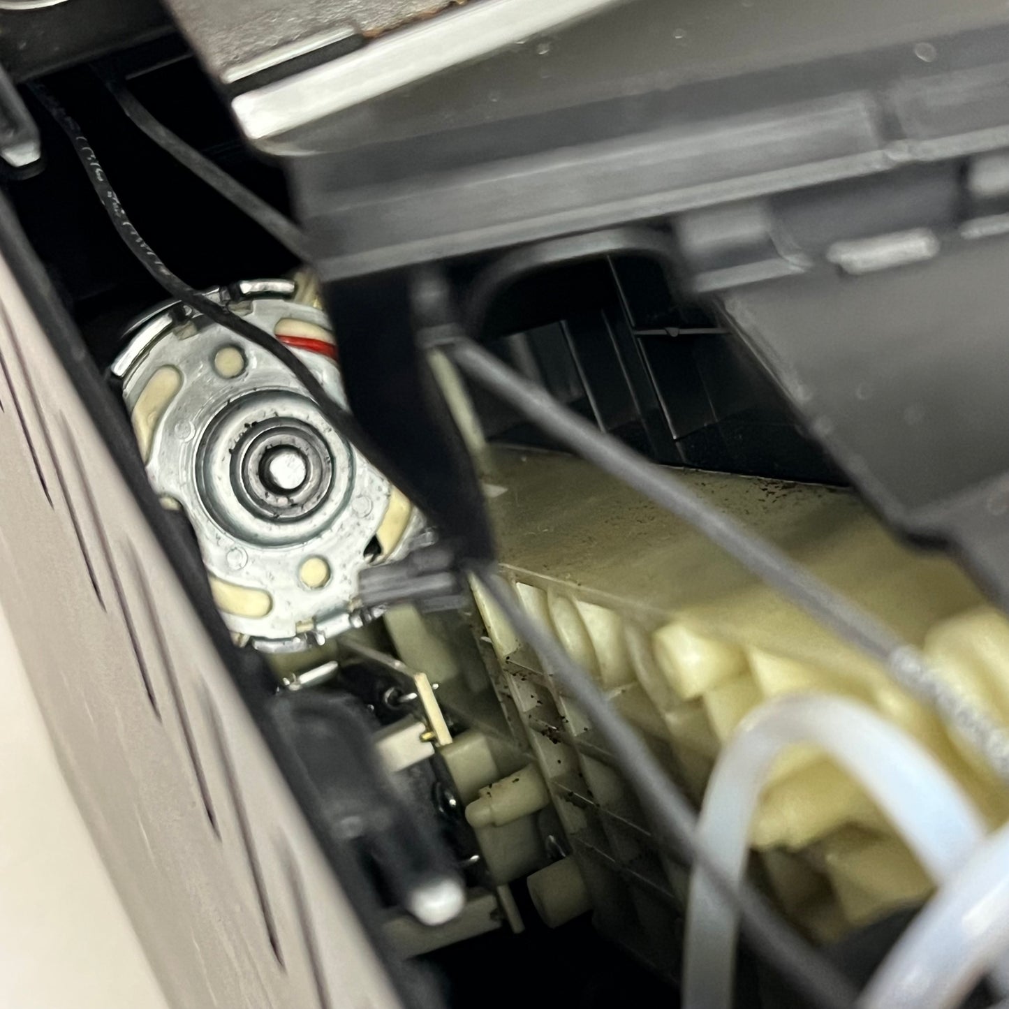 ZA@ DELONGHI Magnifica Evo Espresso Machine 6-1 Touch Recipes Silver ECAM29043SB (Return)