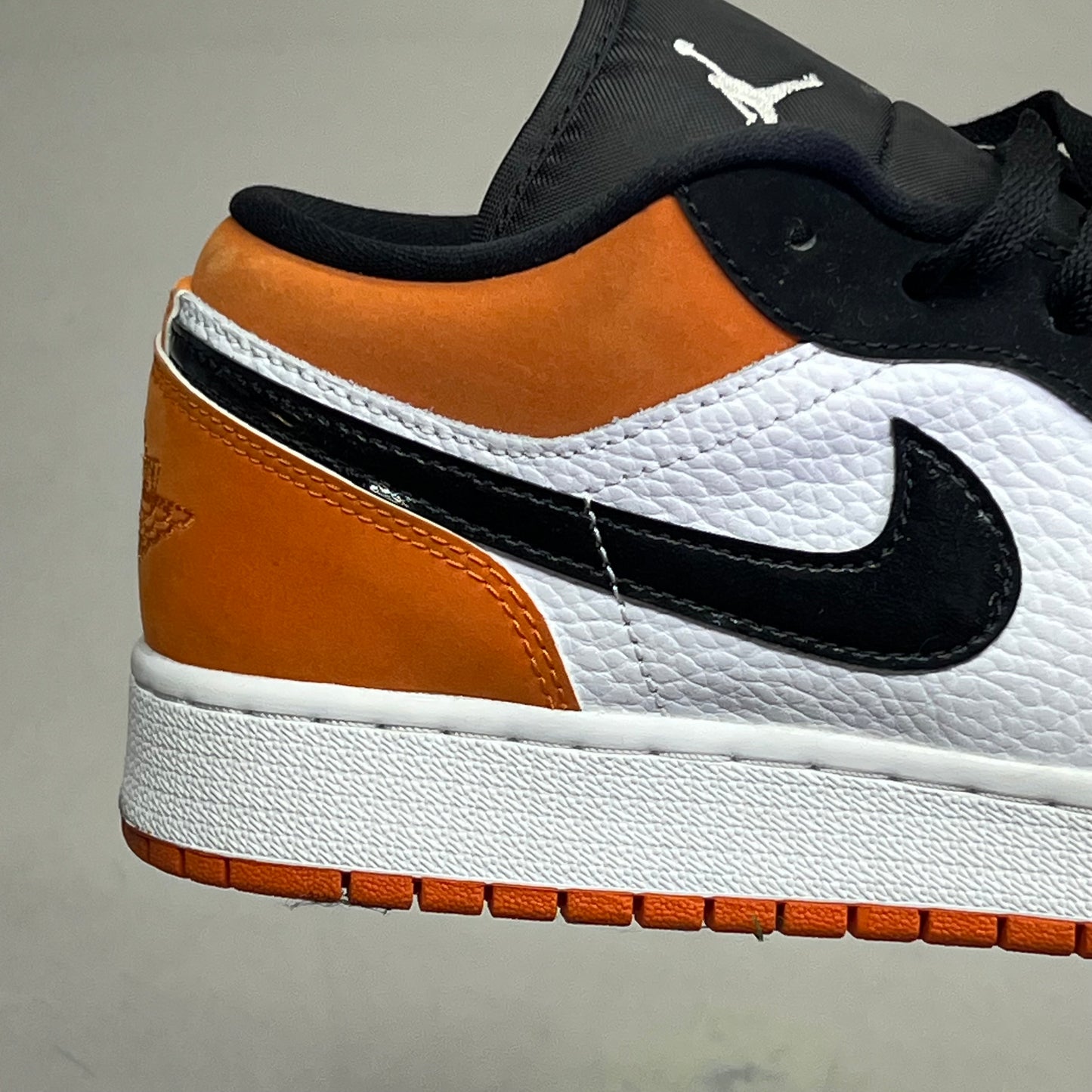 NIKE Air Jordan 1 Low Shattered Backboard Boys Sz 7Y Orange/Black (Pre-Owned)