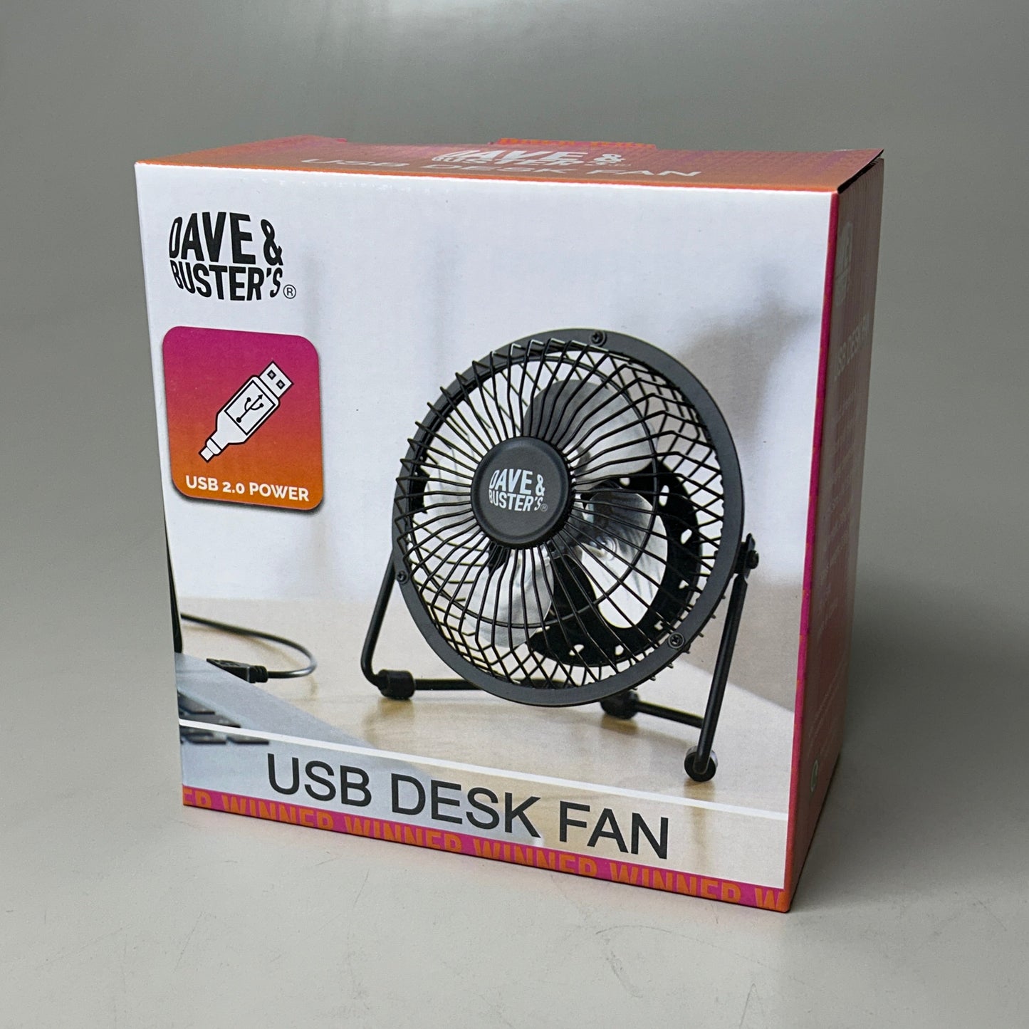 ZA@ DAVE & BUSTER'S USB Mini Desk Fan 19643 (New) B