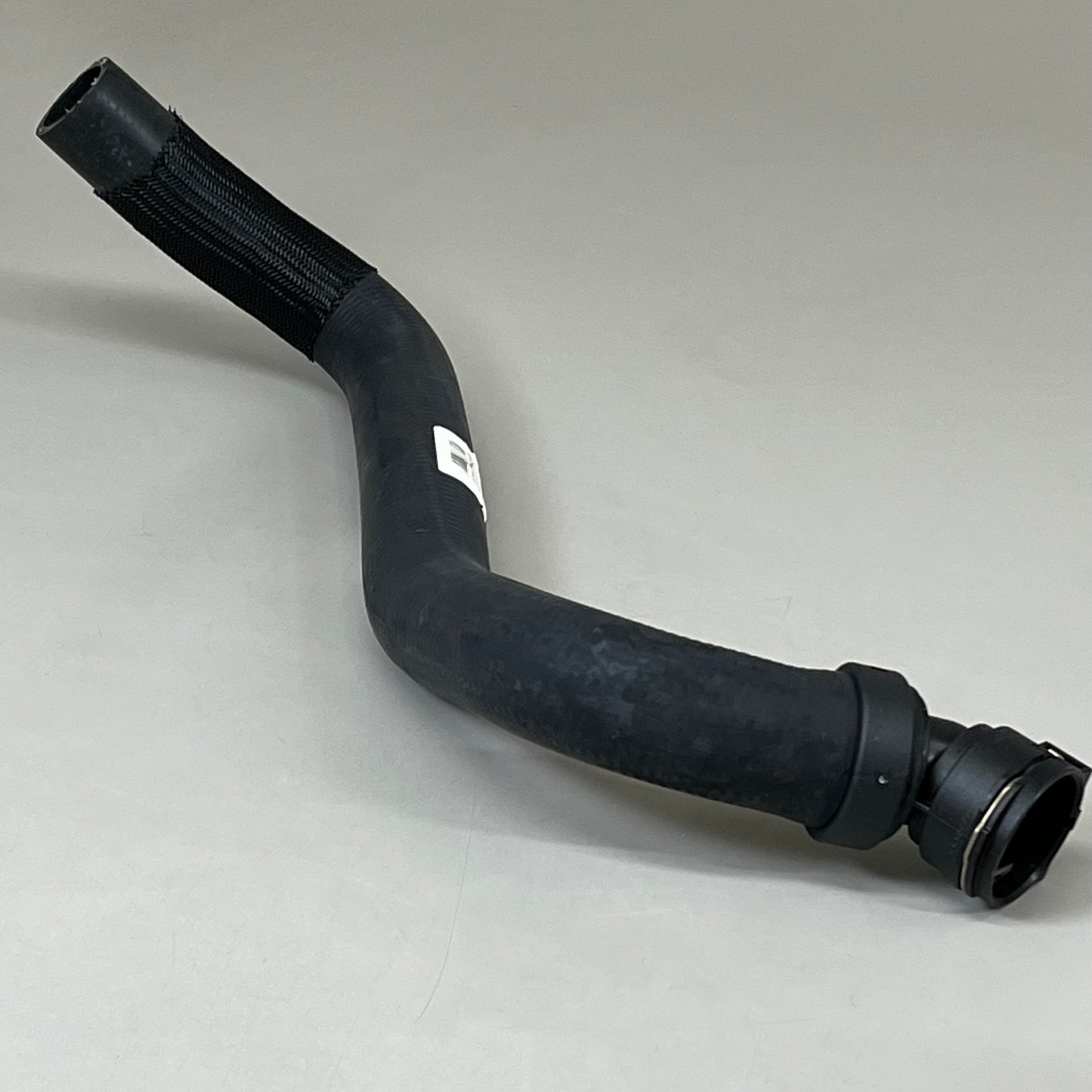 DAYCO Curved Radiator Hose Dual I/D. 23.5" L EPDM 23 1/2" Trunk H Black 72730
