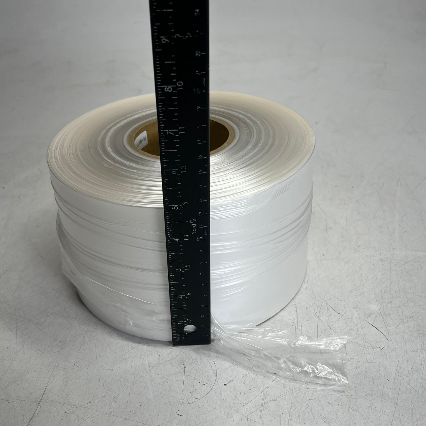ZA@ (4 PACK) Rolls of Stretchy Plastic 6" Wide Unknown Length Clear