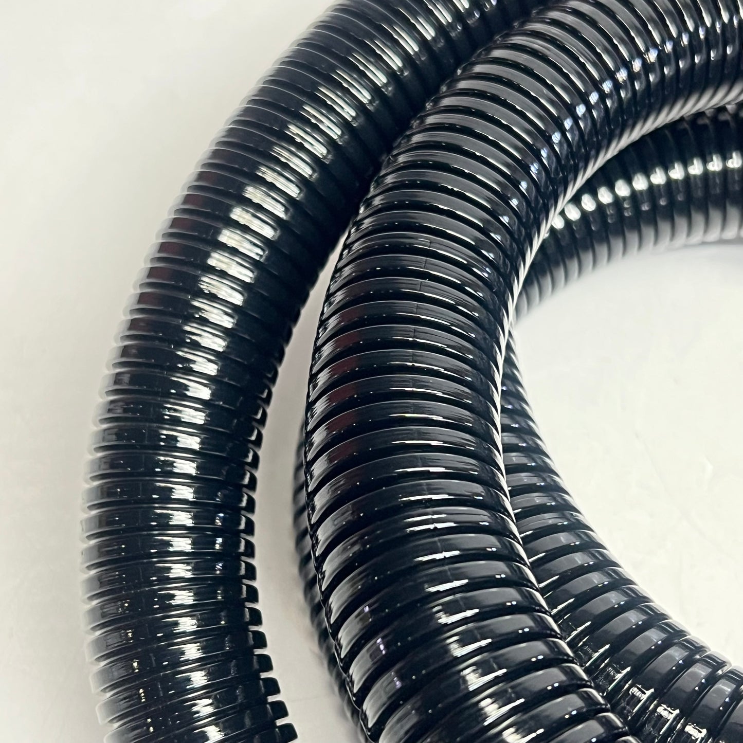 FLEXA Rohrfles High Performance Corrugated Nylon Conduit 10' Black 261.232.029