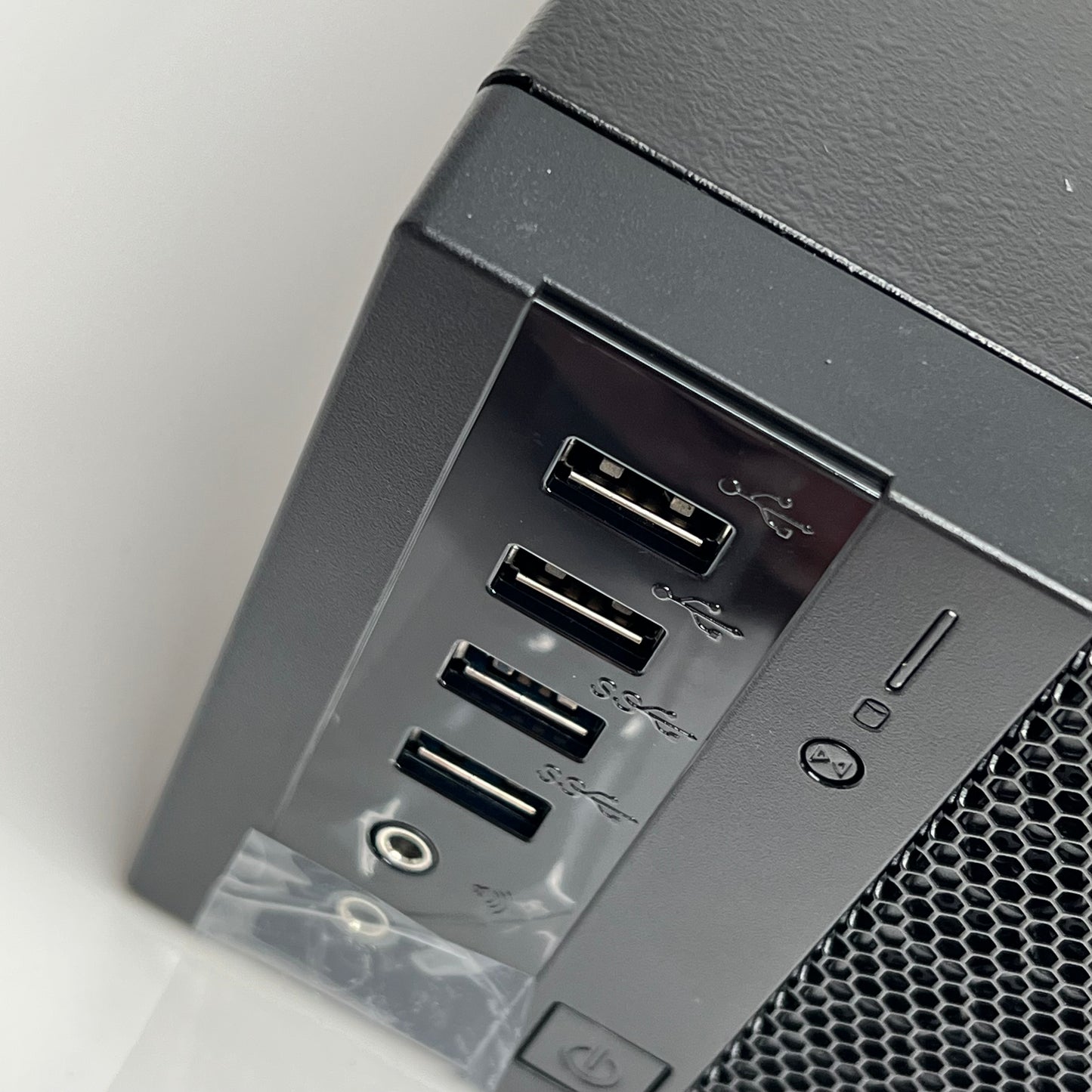 DW Blackjack Dx5 Nvr Powdered by Dw Spectrum  20TB 360 Mbps Black DW-BJDX5120T