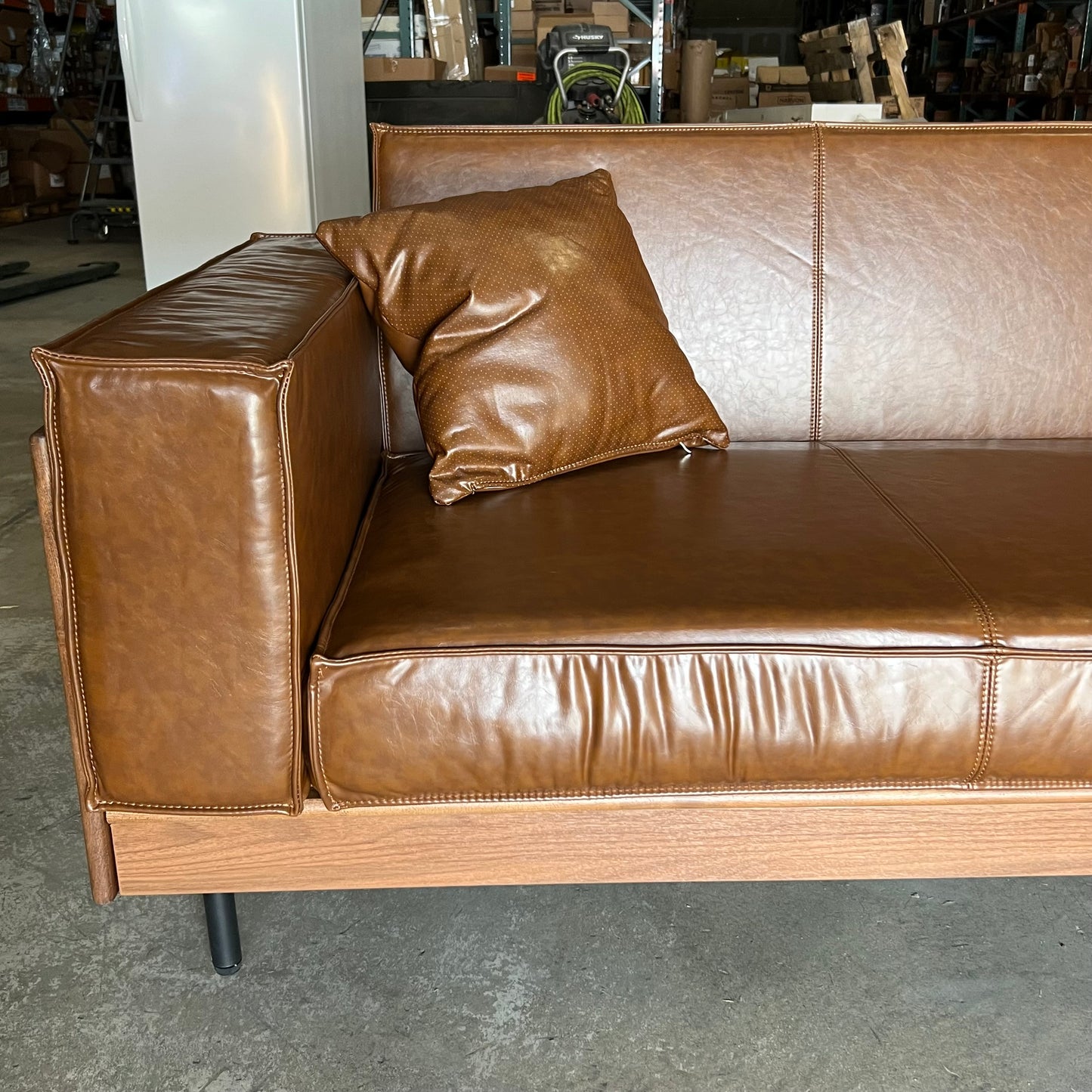 Leather Sectional Sofa 92"L x 55"W x 33"H Brown (New Other)