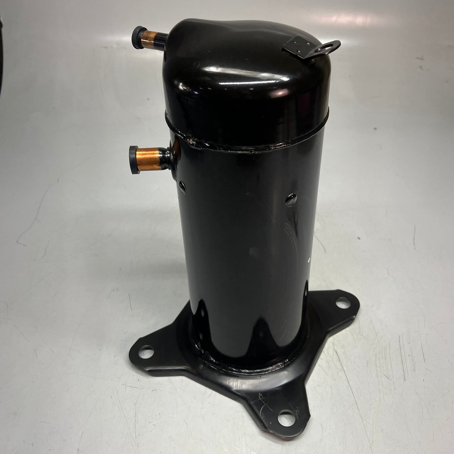 TRANE 2.5 Ton Compressor For Use W/ R410A Refrigerant 230 V COM11967 (As-is)