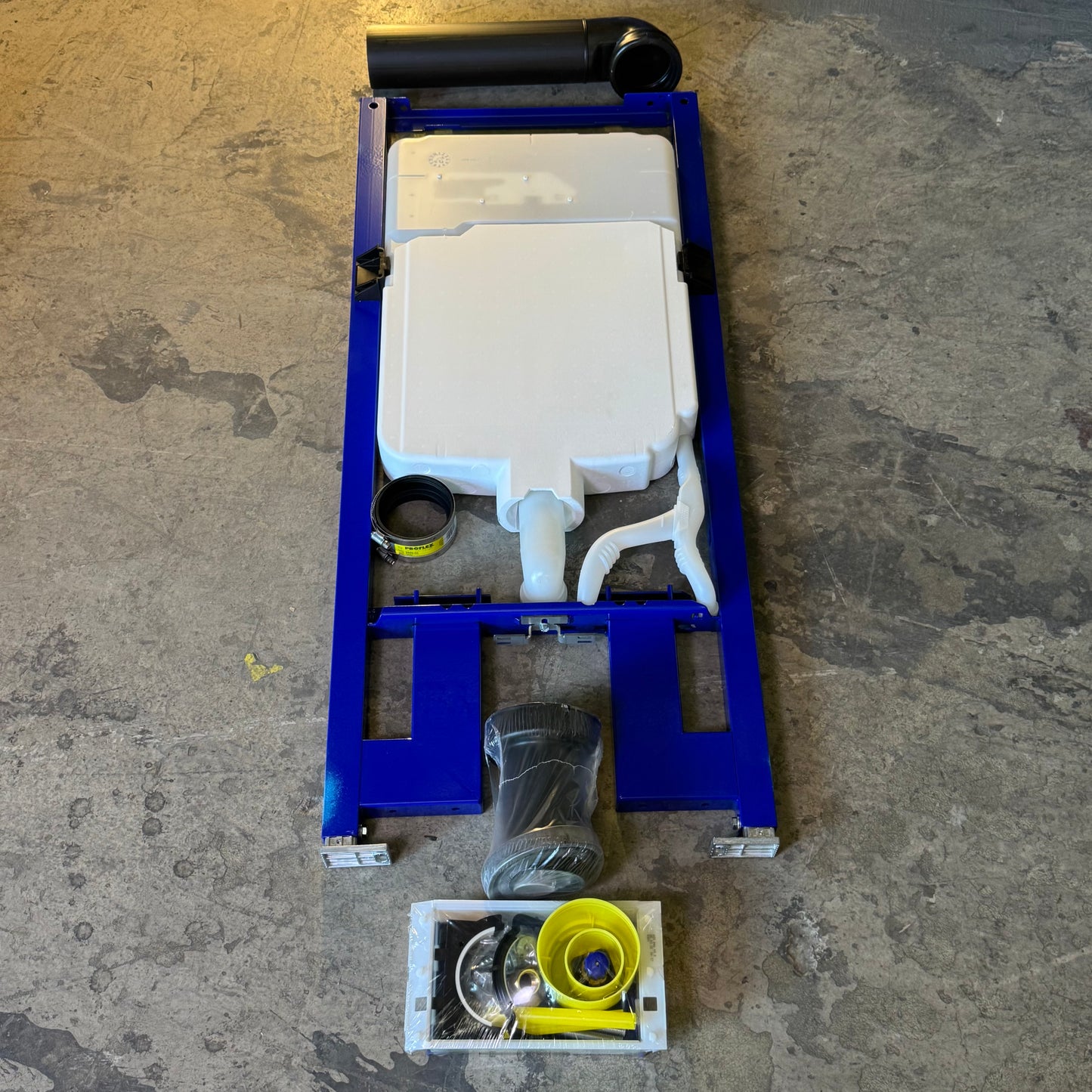 GEBERIT In-Wall Toilet Tank & Carrier System Watersense Sz 46"H x 20"W, Blue 111798001