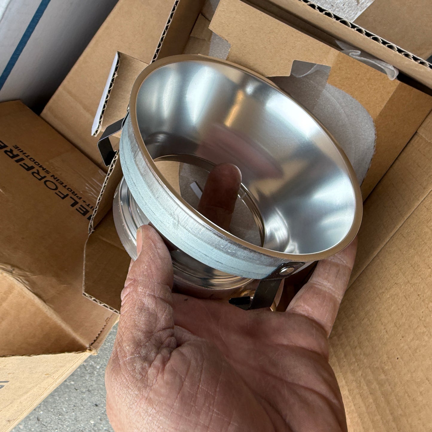 ZA@ Pallet of Large Fabric Roll, Dental Tips, Jug, USB Cables, Peanut Butter,TAKIS, & BOOST (all past Date) (AS-IS)