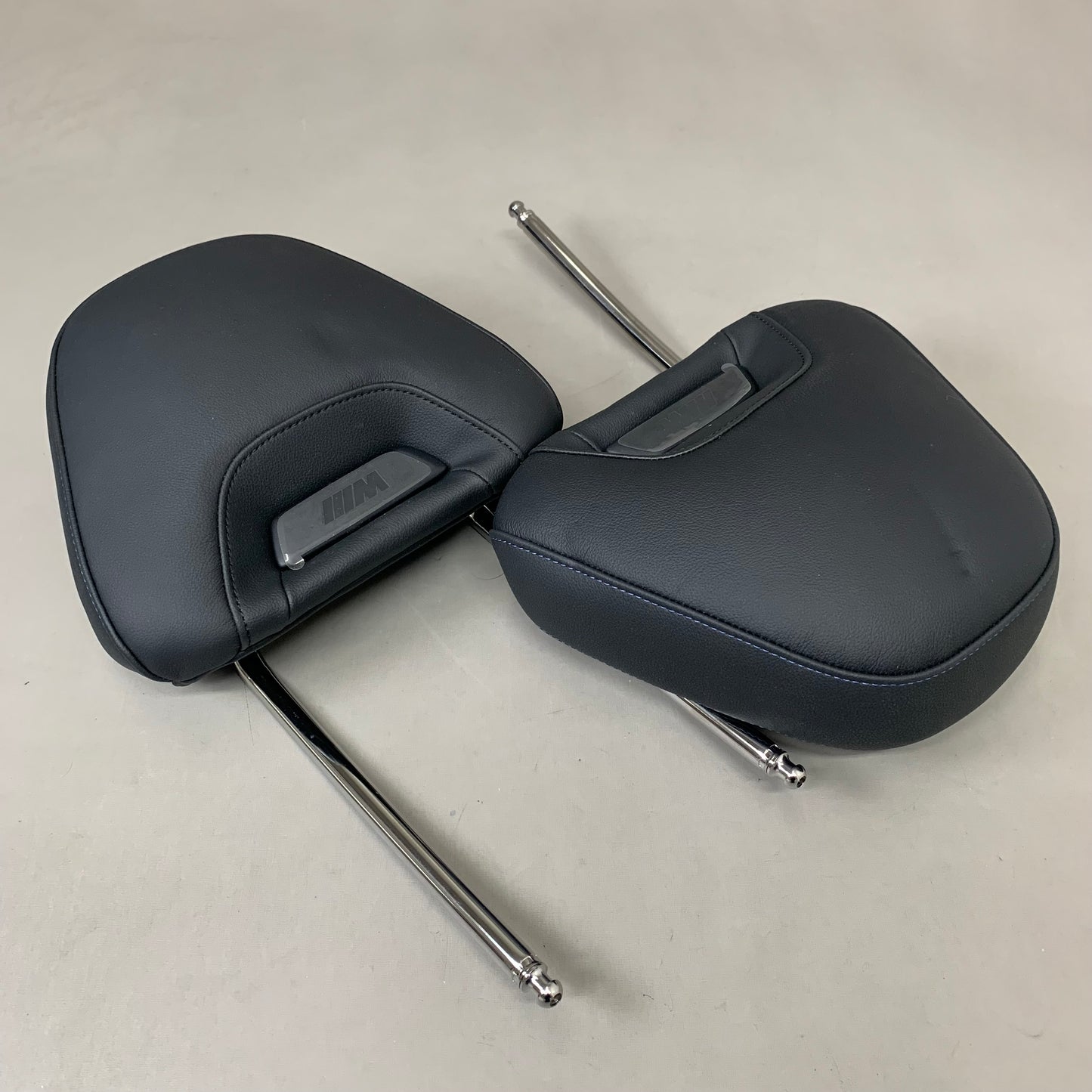 BMW (2 Pack) Leather Head Restraints/ Headrest BMW X3 Black 5210874603905