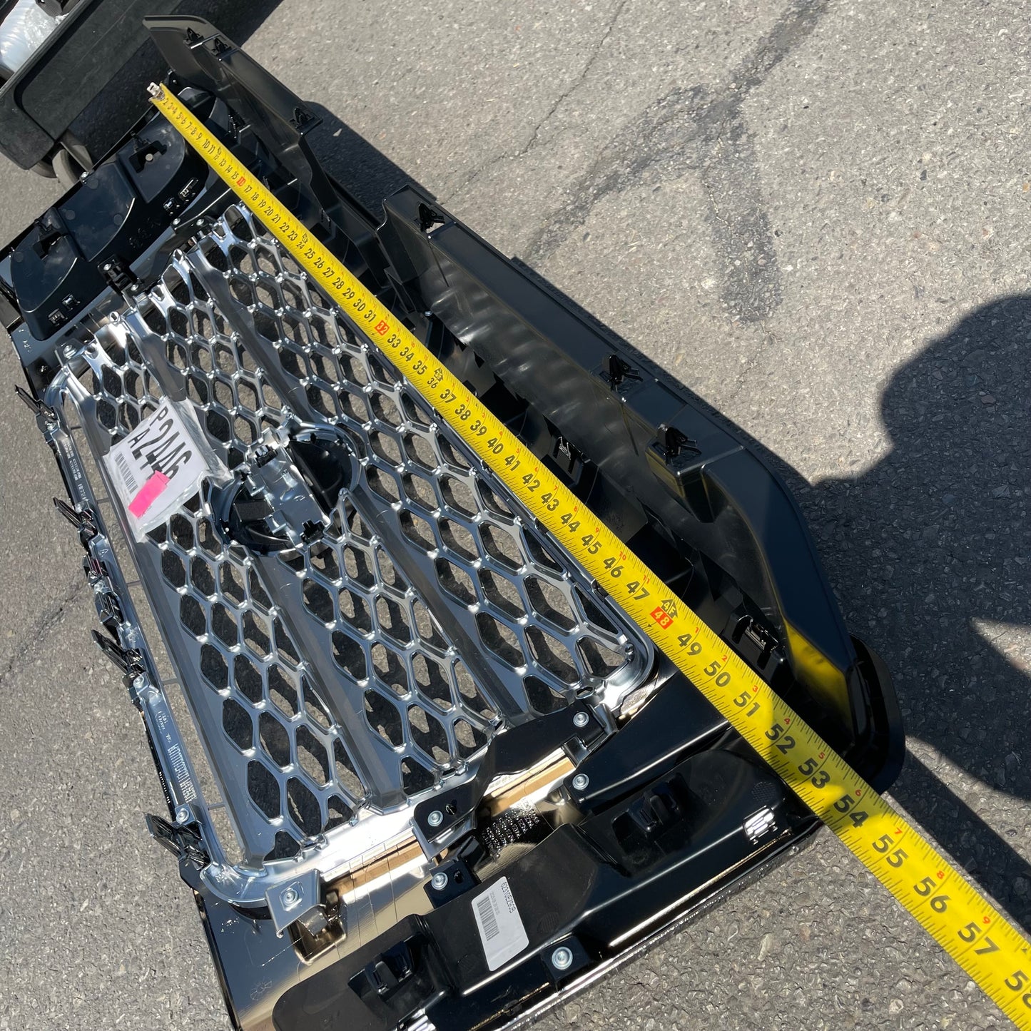 ZA@ NISSAN 2017-2019 Titan Grille Assembly OEM Front Chrome Grill 62310-EZ90B (AS-IS)